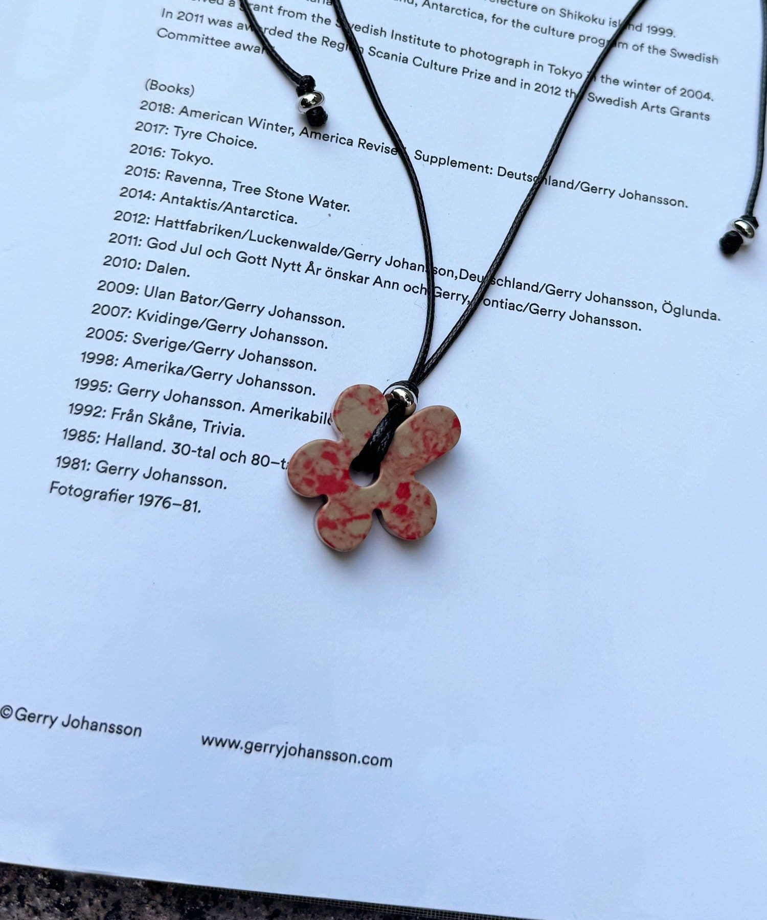 Lattice(ラティス) フラワーストーンコードネックレス