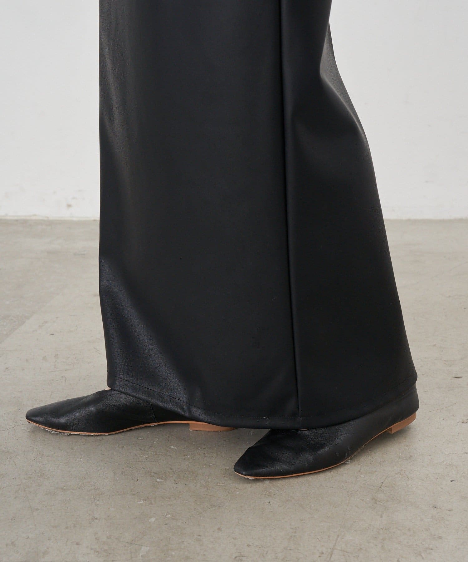 SHENERY(シーナリー) 【26SS予約】レザーマキシスカート