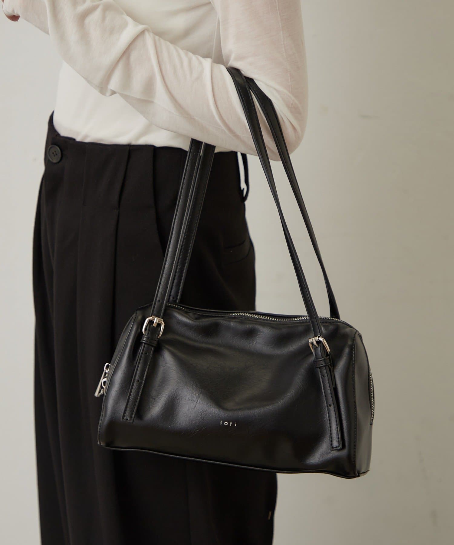 mline(エムライン) loti ワイドボストンBAG