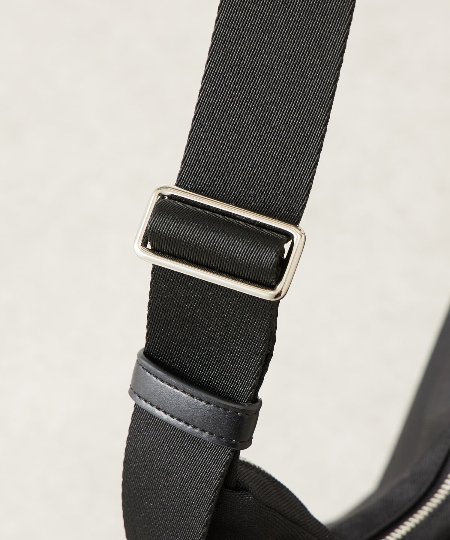 BEARDSLEY(ビアズリー) 《1/1(木)12:00予約開始》グラスケース付きショルダーバッグ