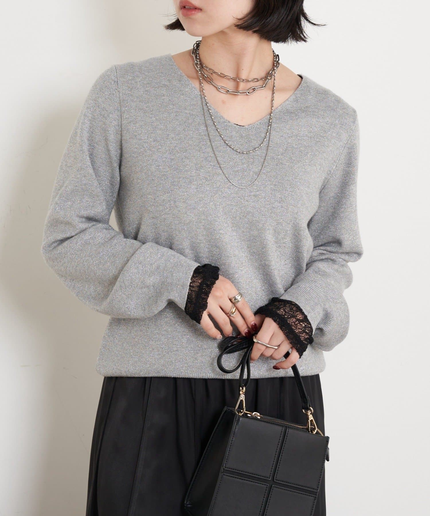 Jena　espace merveilleux(ジェナ　エスパスメルヴェイユ) ラメプレーティングVニット