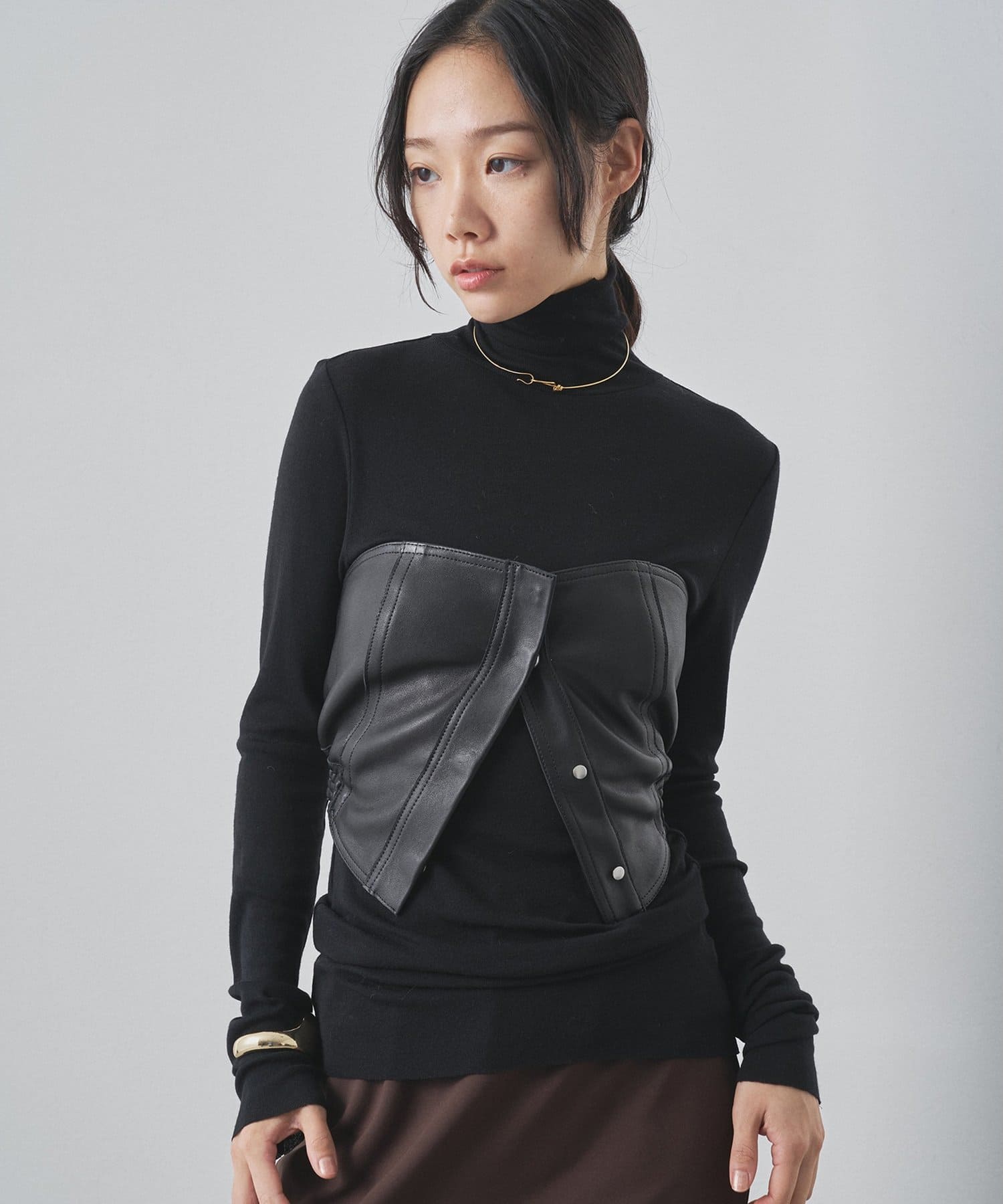 Whim Gazette(ウィム ガゼット) レザービスチェ