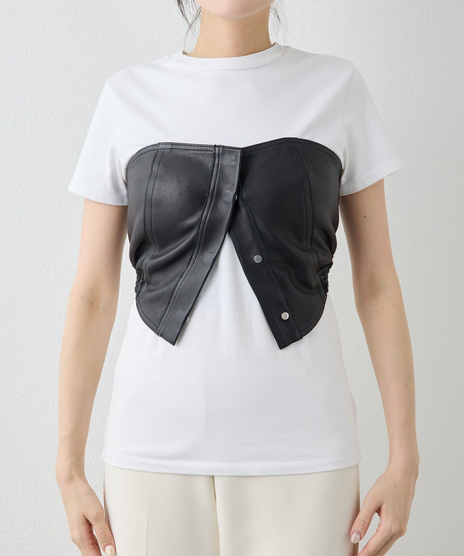 Whim Gazette(ウィム ガゼット) レザービスチェ