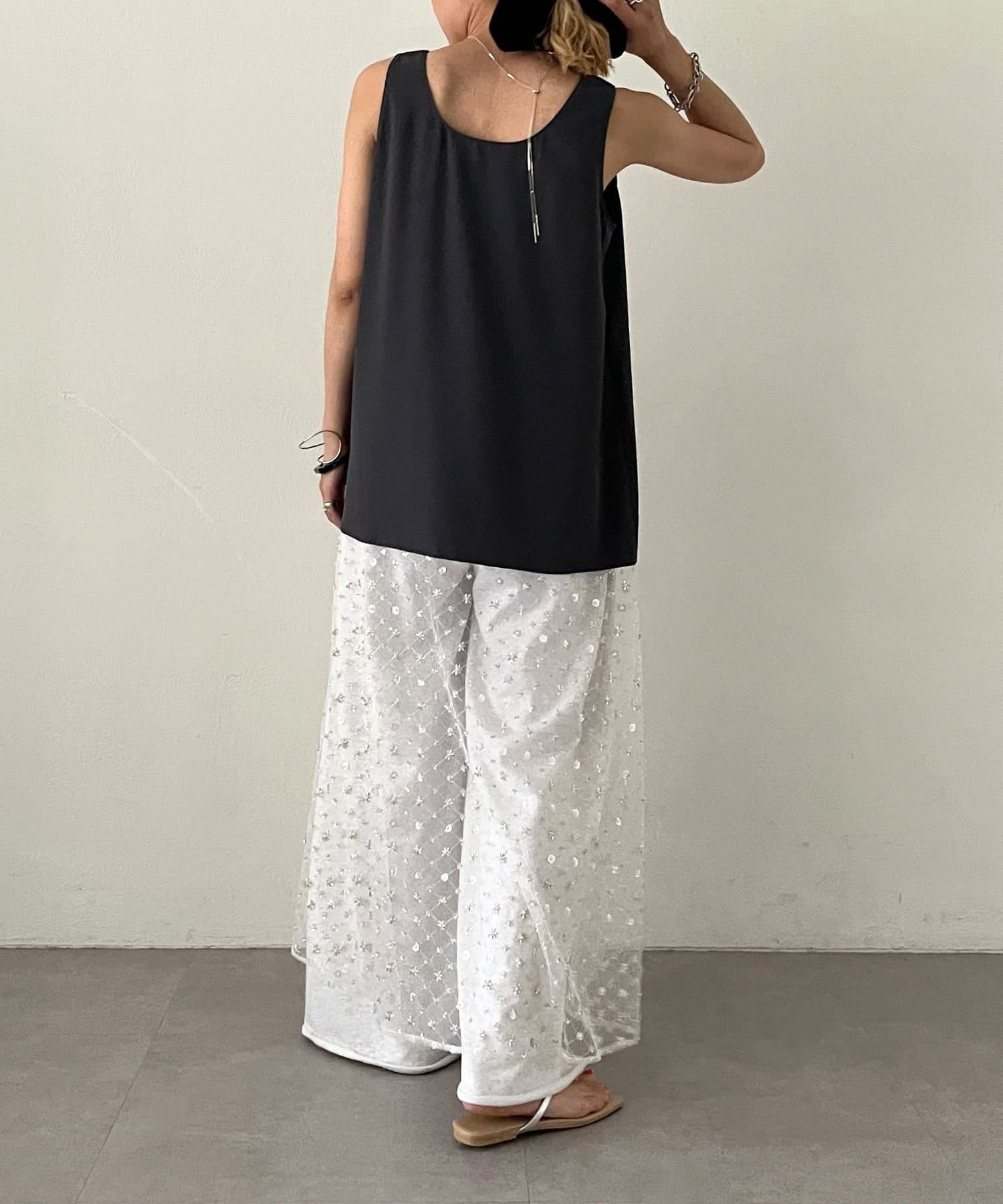 OUTLET(アウトレット) 【Omekashi】ビジューノースリワンピース