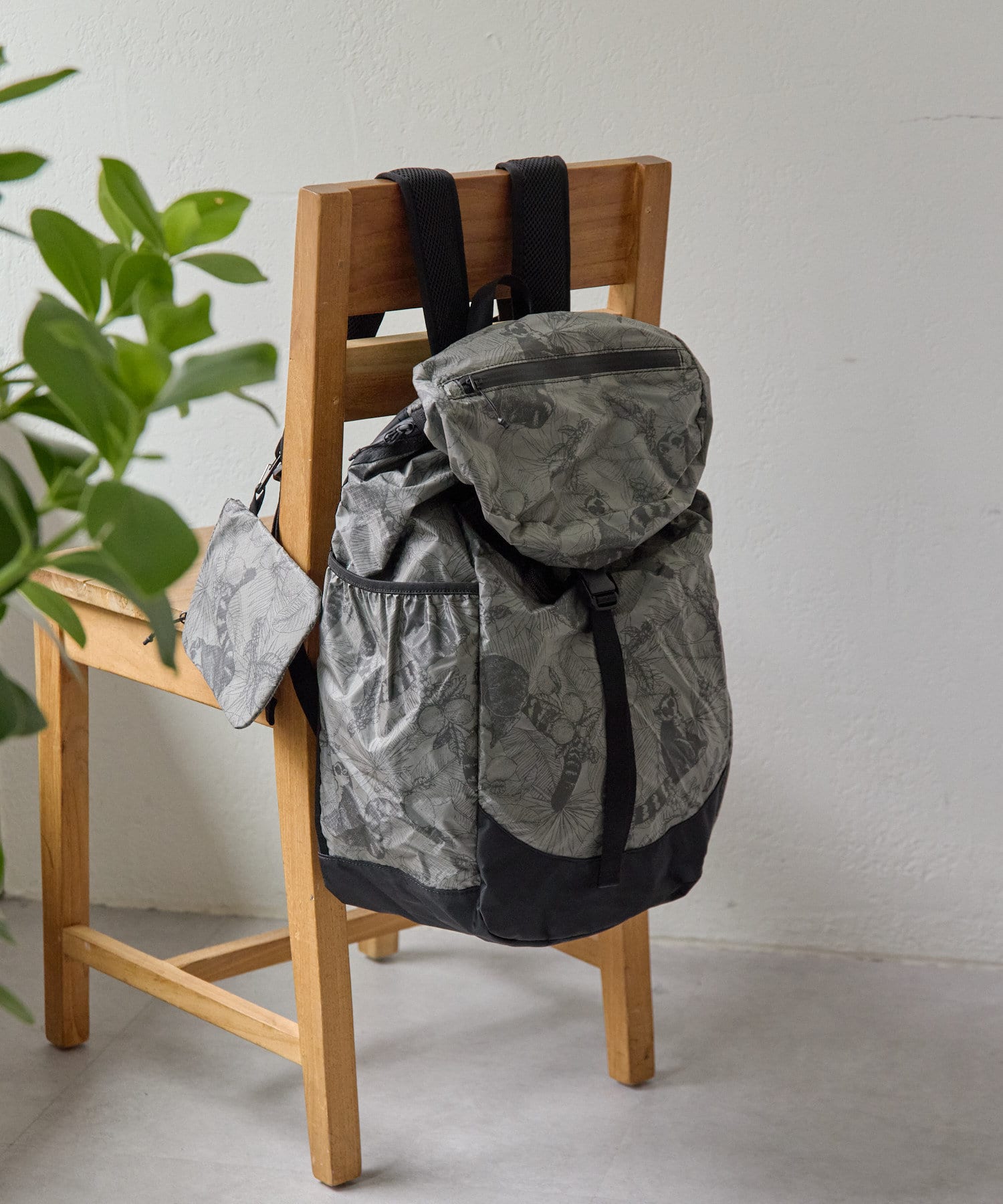 OUTLET(アウトレット) 【ear PAPILLONNER】ワオキツネザル柄リュック