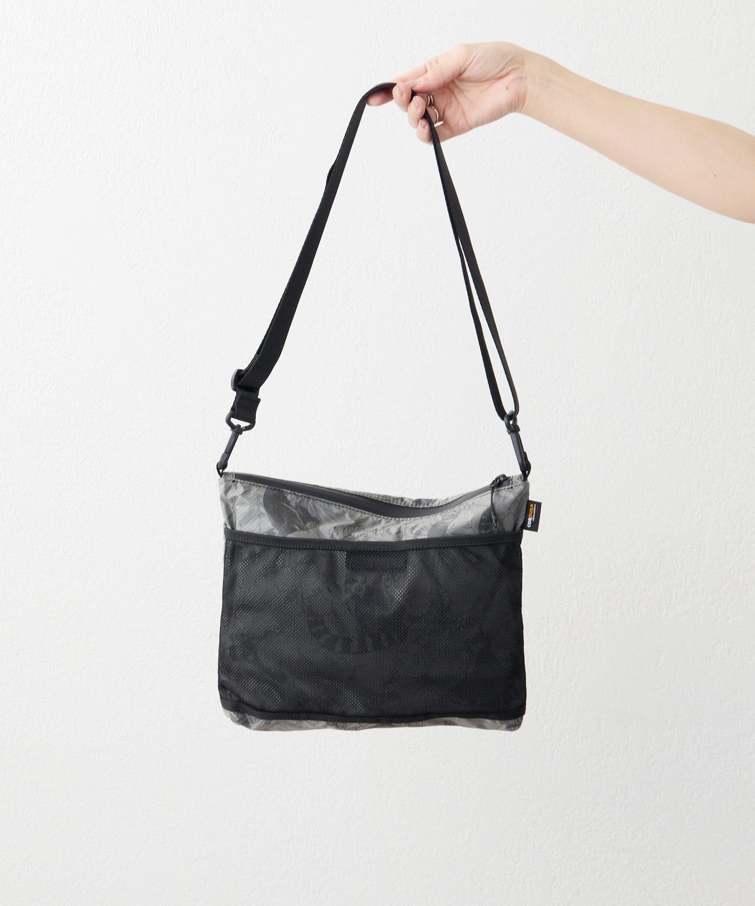 【美品】ear PAPILLONNER　バックパック　ワオキツネザル　タグ付き ear PAPILLONNER】ワオキツネザル柄ショルダーバッグ | OUTLET