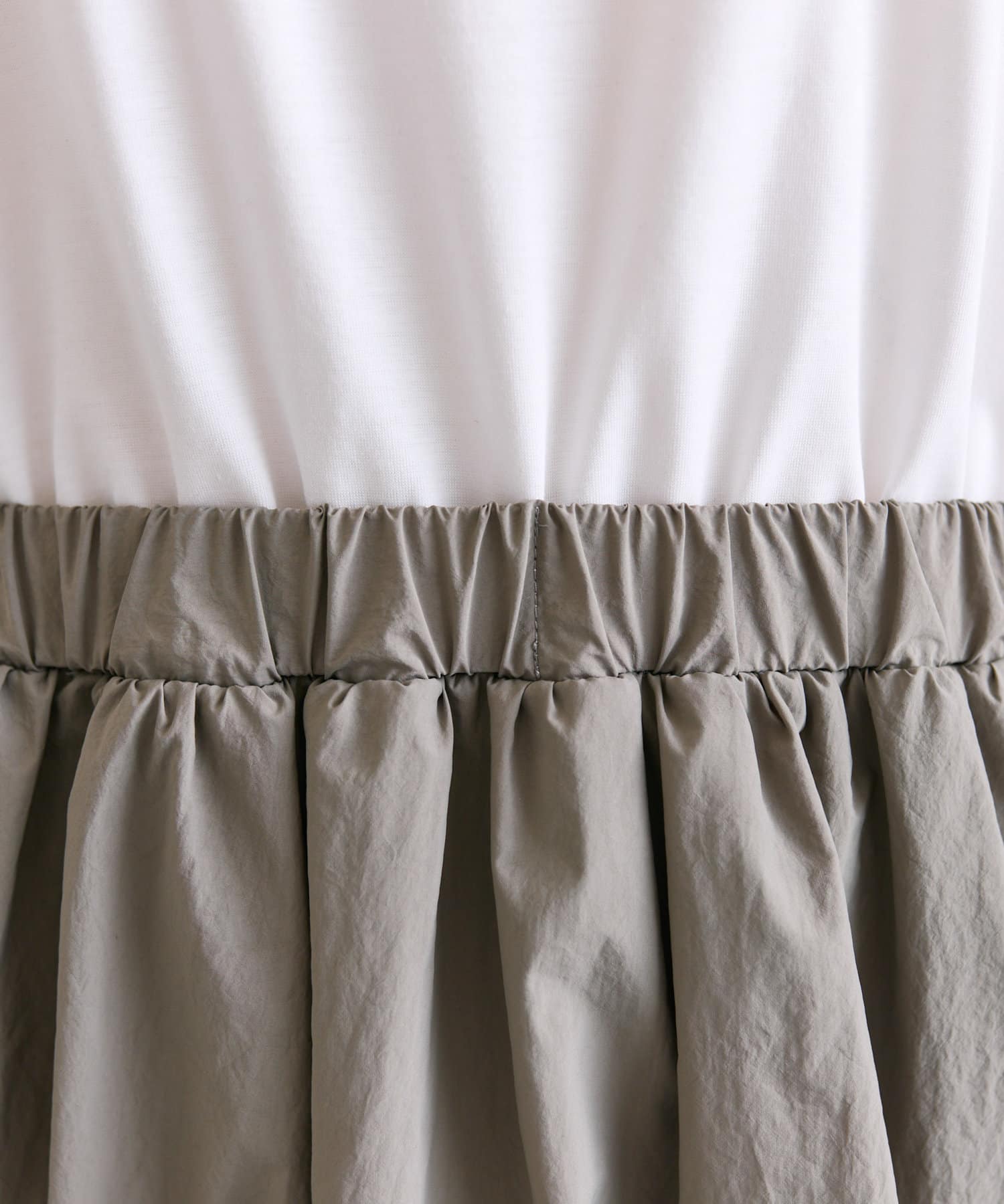 OUTLET(アウトレット) 【ear PAPILLONNER】アシメバルーンワンピース