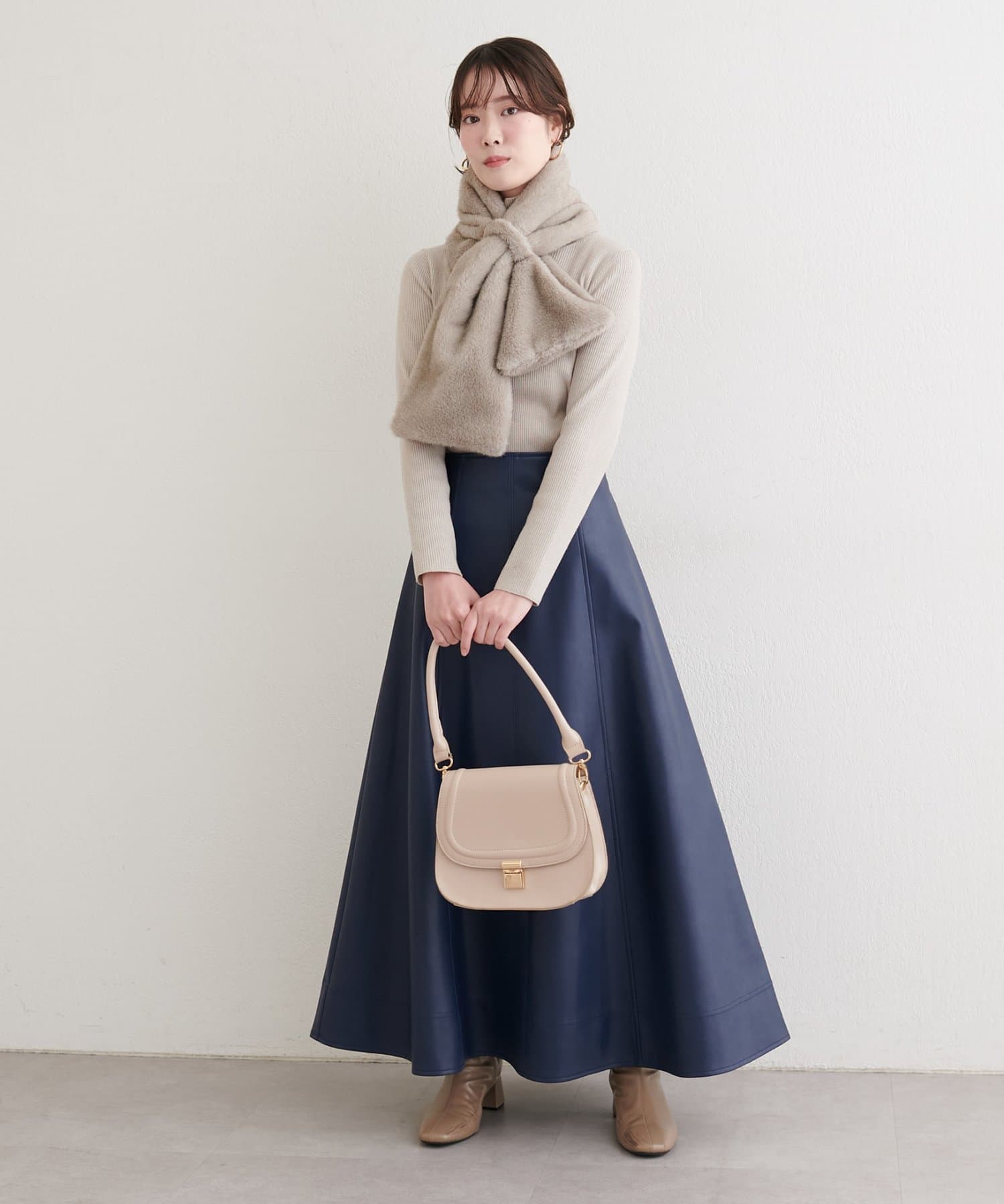 natural couture(ナチュラルクチュール) フェイクレザーフレアスカート