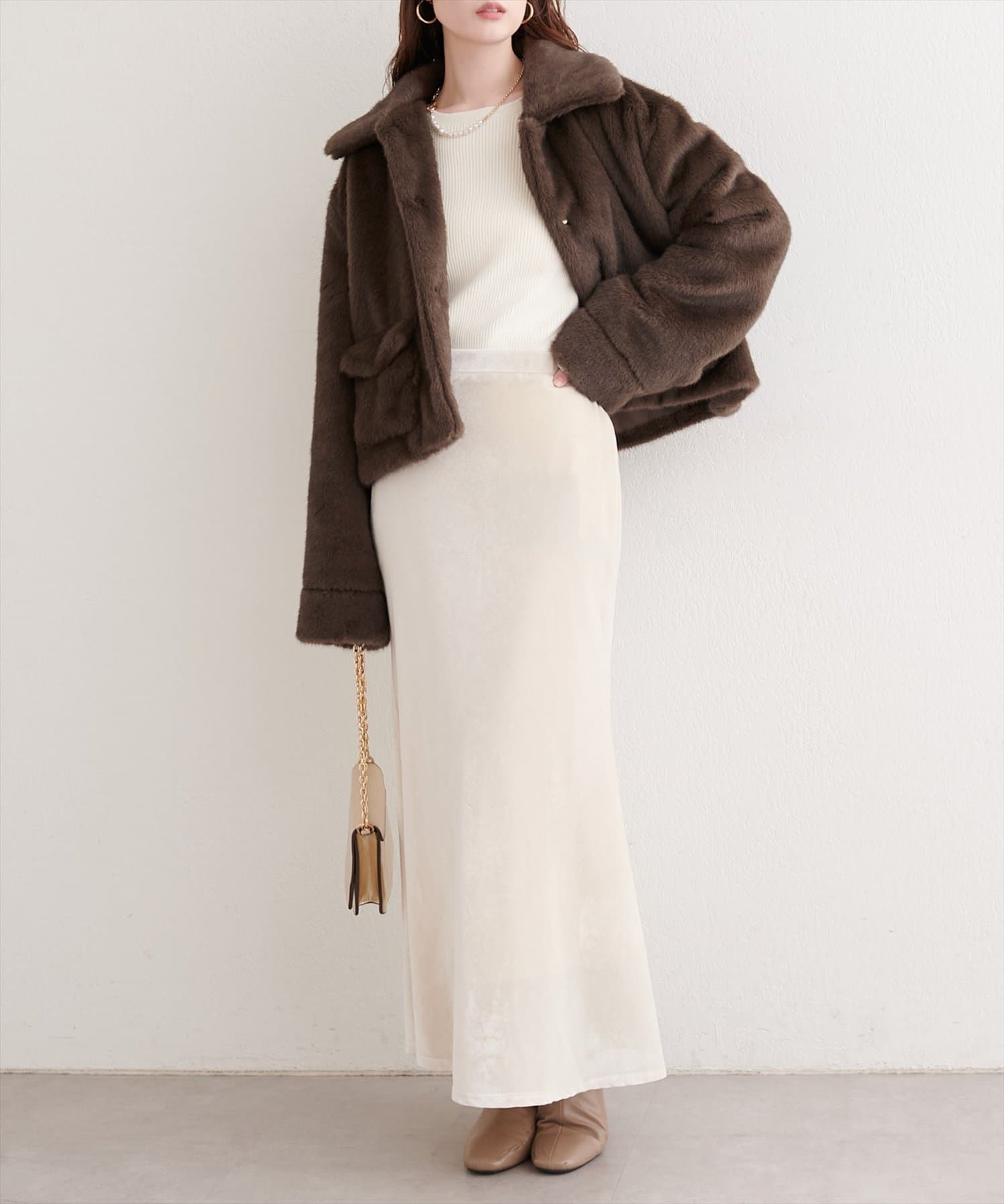 natural couture(ナチュラルクチュール) フェイクファーショートコート