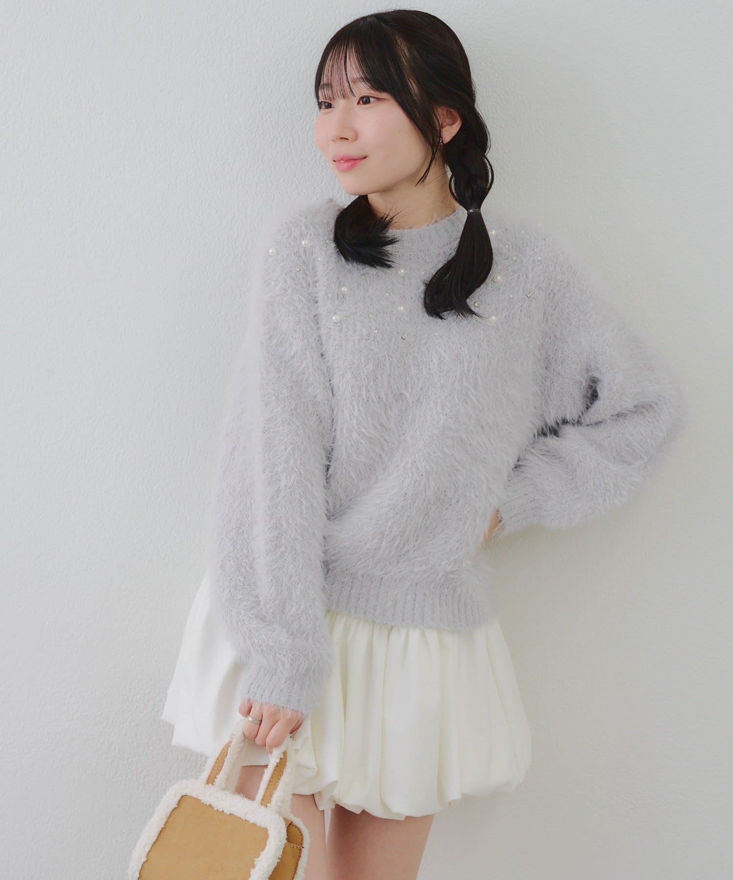 NICE CLAUP / OLIVE des OLIVE OUTLET(ナイスクラップ  / オリーブ デ オリーブ アウトレット) 【RMAF】ビジューパールフェザープルオーバー