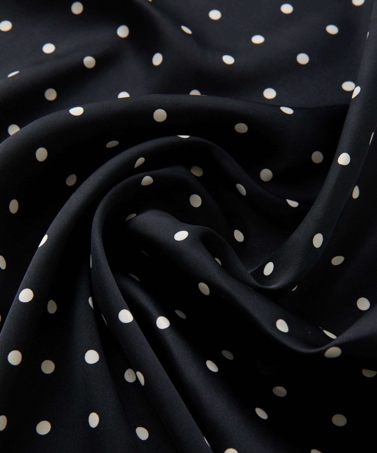 COLLAGE GALLARDAGALANTE(コラージュ ガリャルダガランテ) 【PAPILLONNER/パピヨネ】スクエアドットスカーフ/セレモニー