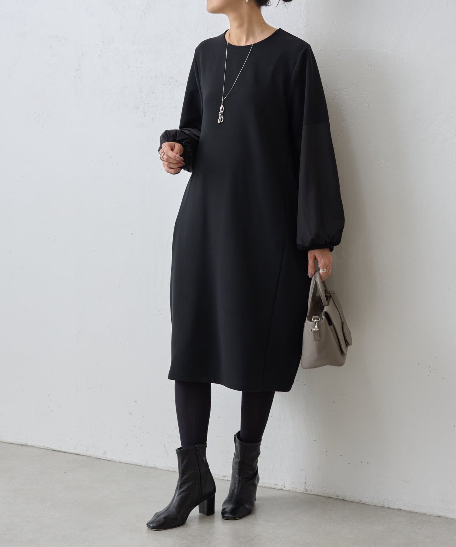 BEARDSLEY(ビアズリー) 《11/23(日)12：00 予約開始》ソデコンビワンピース