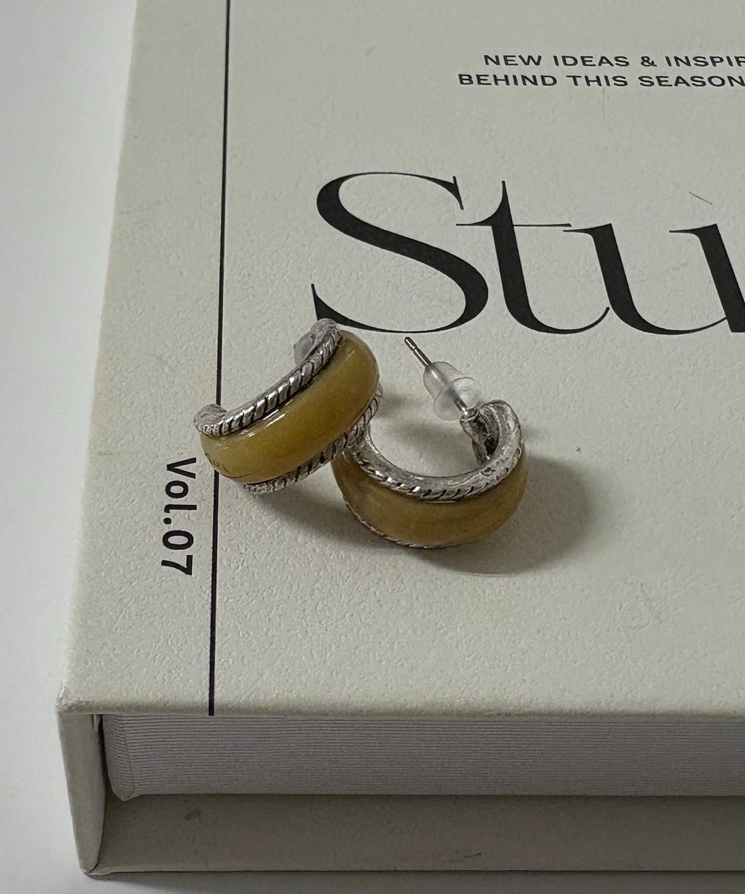 CAPRICIEUX LE'MAGE(カプリシュレマージュ) 〈GOLDY/ゴールディ〉ストーンビンテージ調ピアス