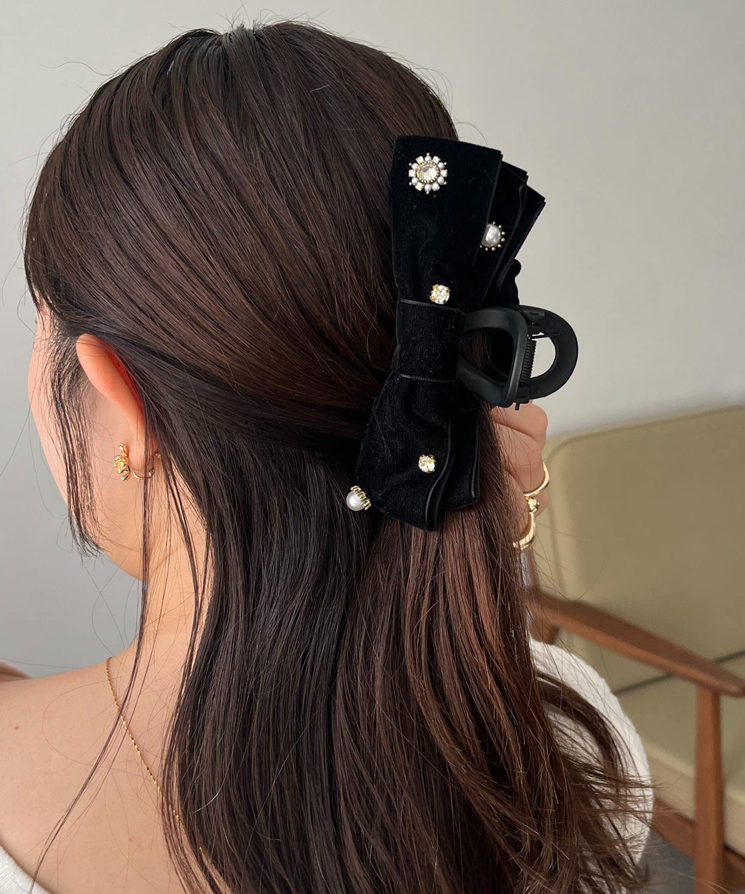 CAPRICIEUX LE'MAGE(カプリシュレマージュ) 〈GOLDY/ゴールディ〉ベロアリボンビジューバンス