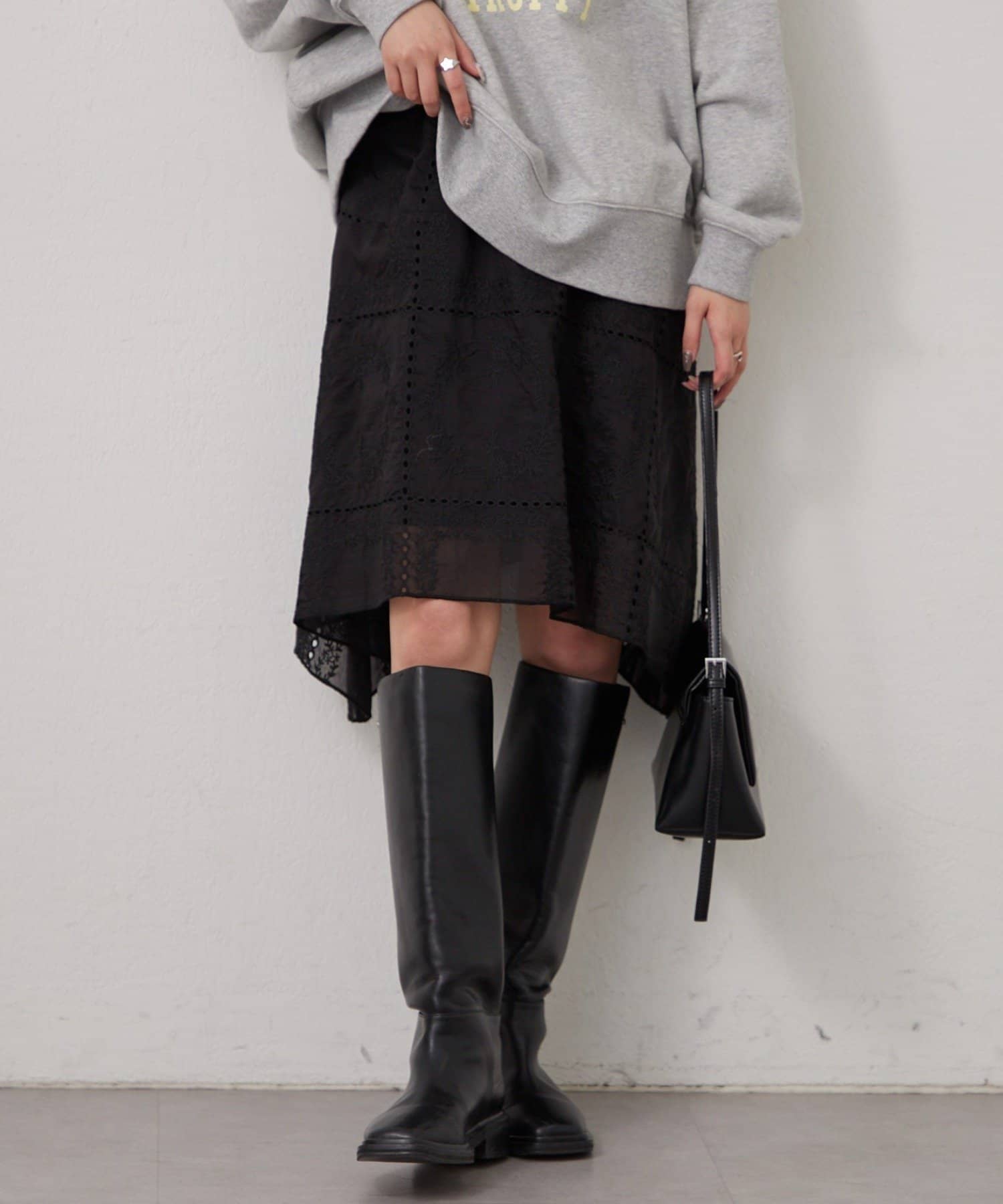 mystic(ミスティック) エンブロイダリー ヘムスカート