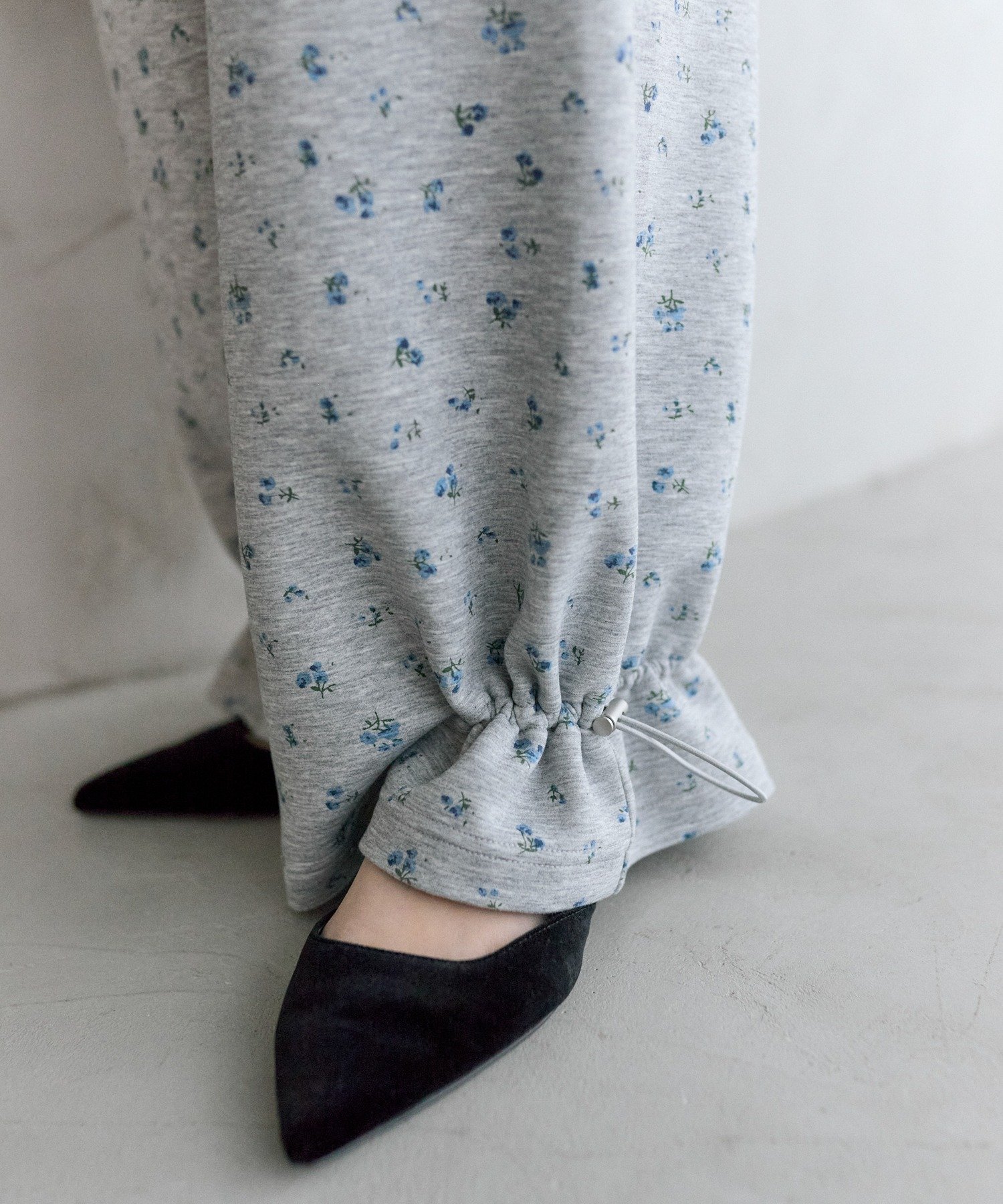 mystic(ミスティック) 裾ドロストイージーパンツ