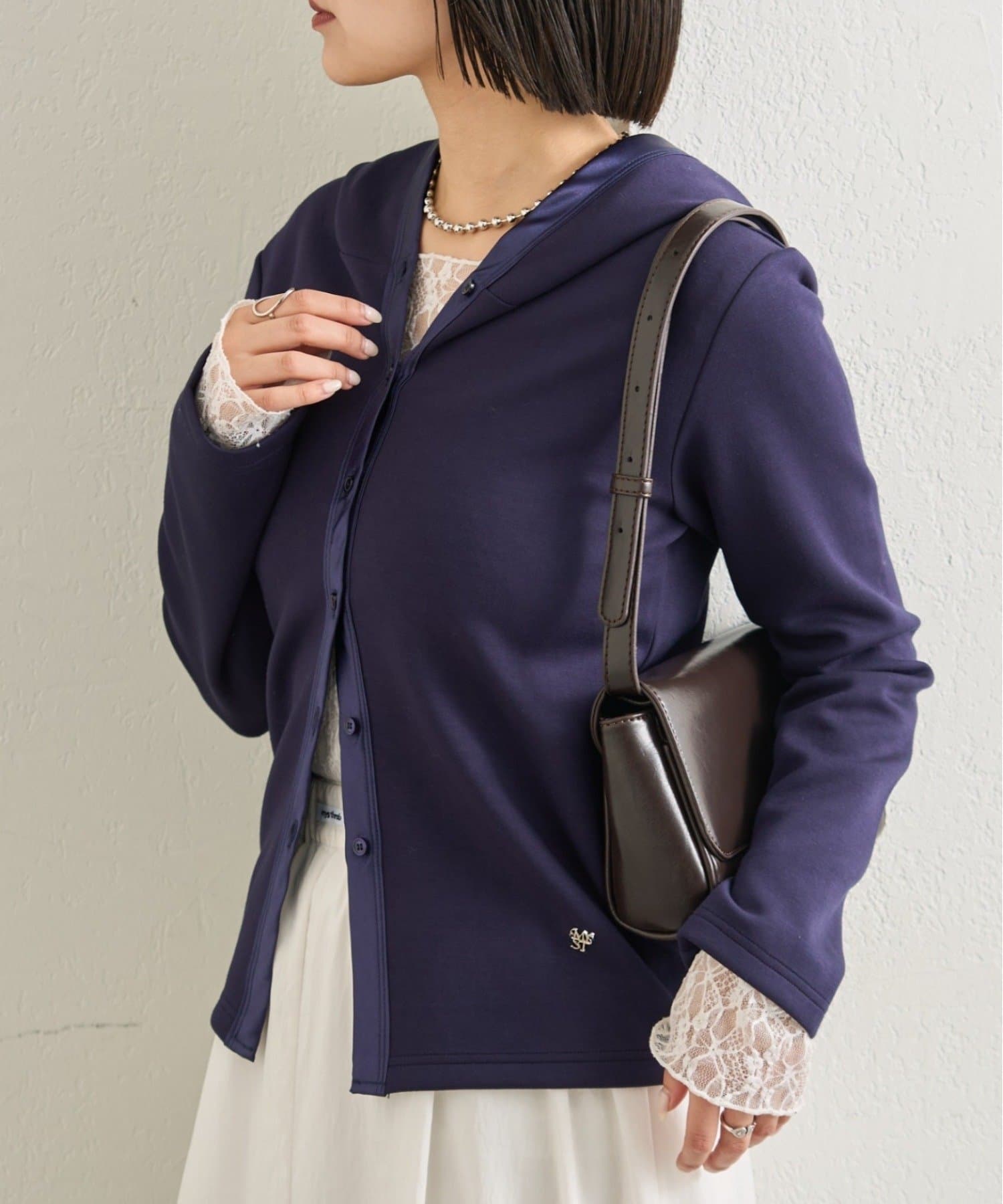 mystic(ミスティック) サテン切り替えポンチフーディ