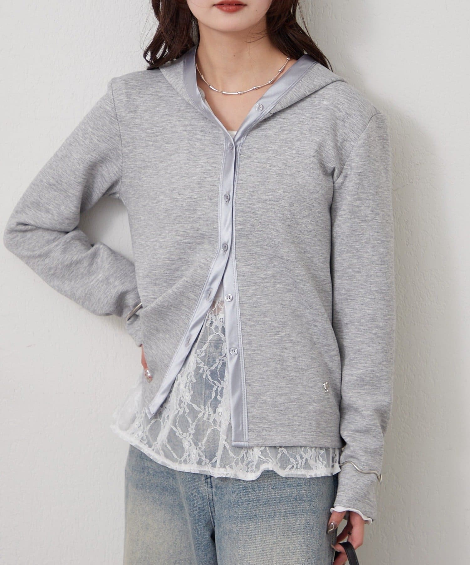 mystic(ミスティック) サテン切り替えポンチフーディ