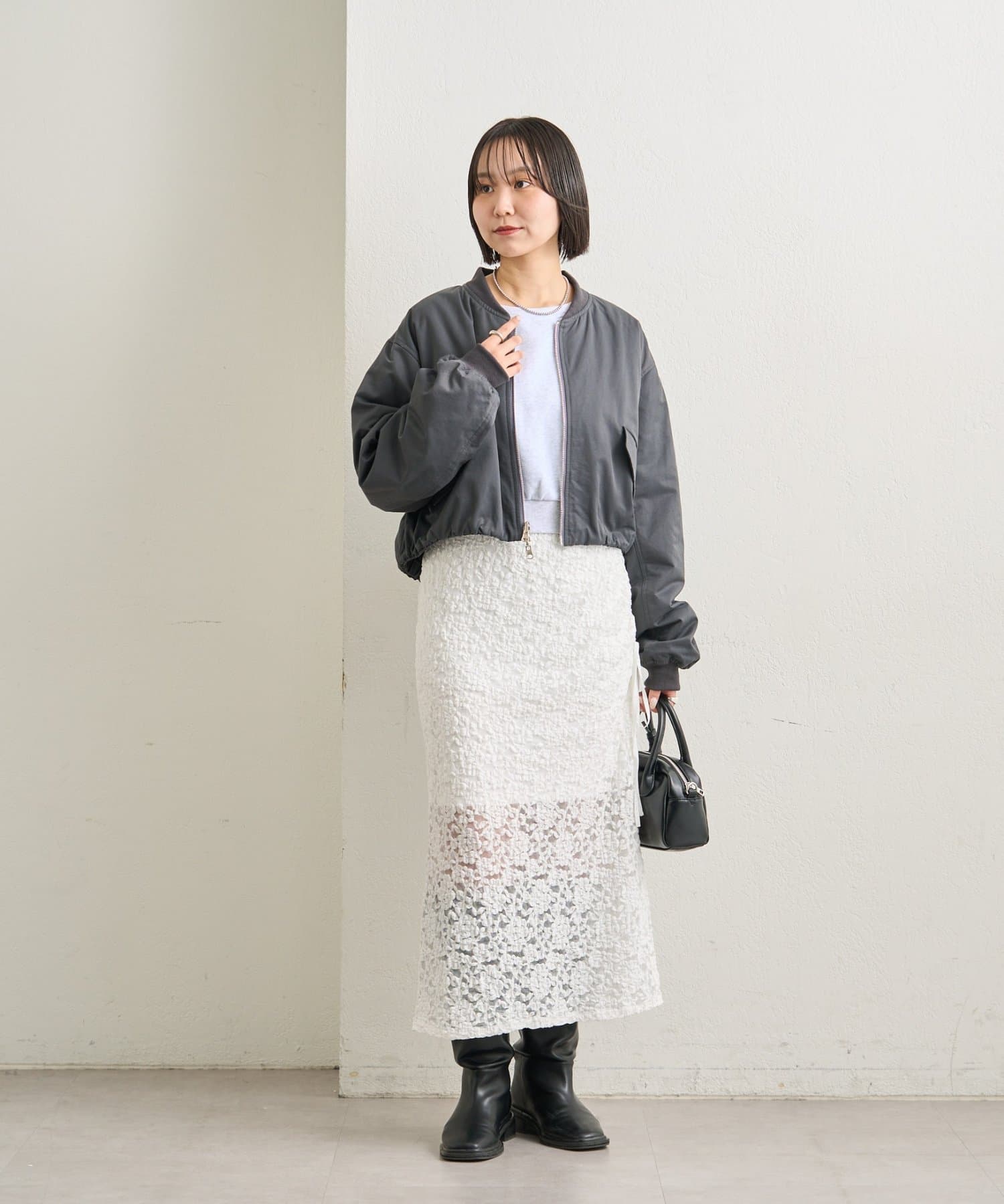 mystic(ミスティック) サテンショートブルゾン