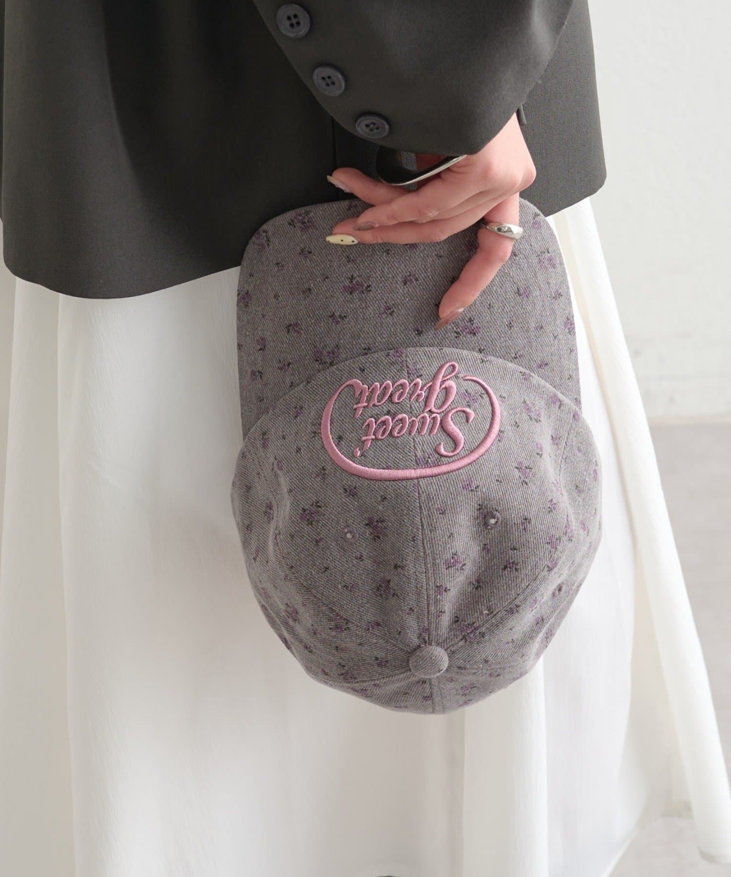 mystic(ミスティック) フラワー刺繍キャップ