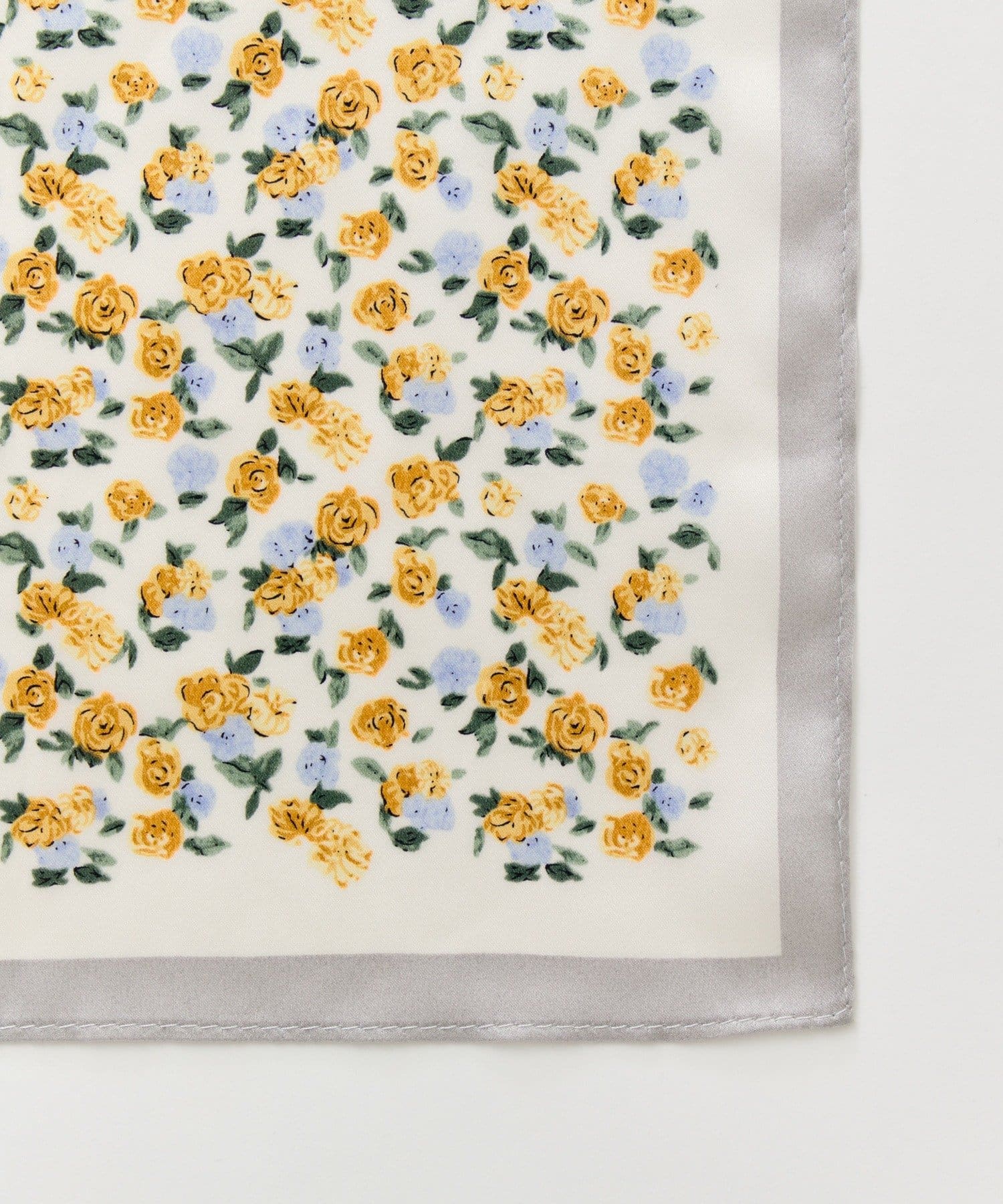 mystic(ミスティック) 小花柄スカーフ