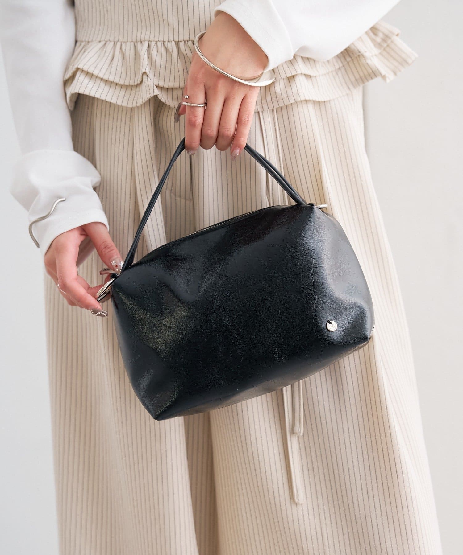 mystic(ミスティック) チャーム付きダブルハンドルミニＢＡＧ