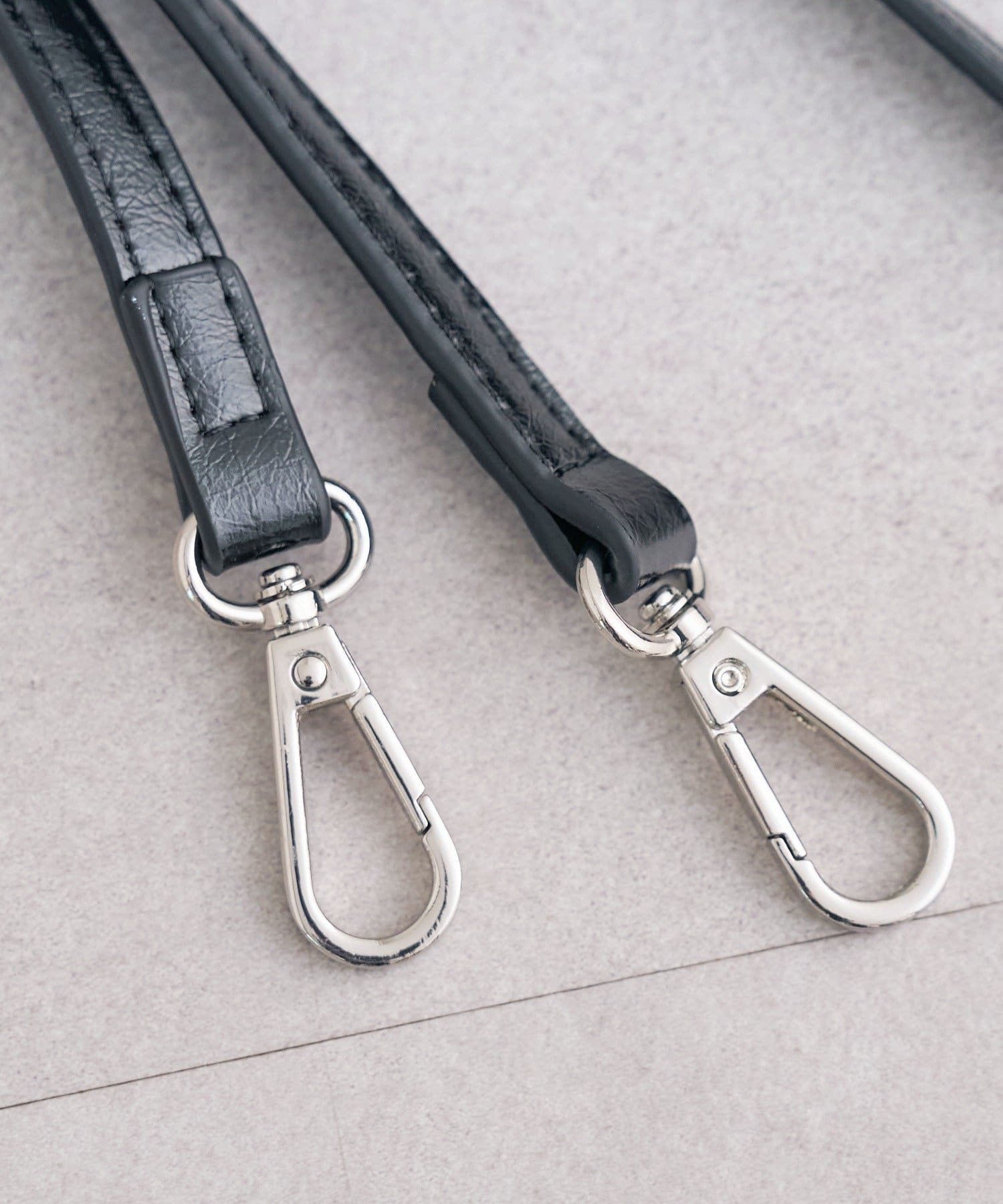 mystic(ミスティック) チャーム付きダブルハンドルミニＢＡＧ