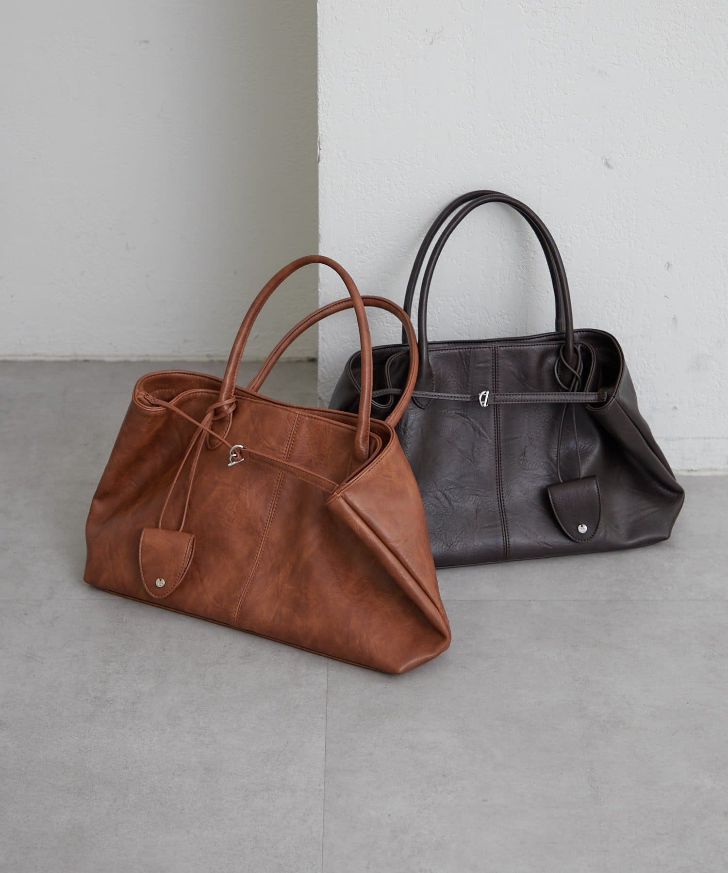 mystic(ミスティック) ベルト付きマルチBAG