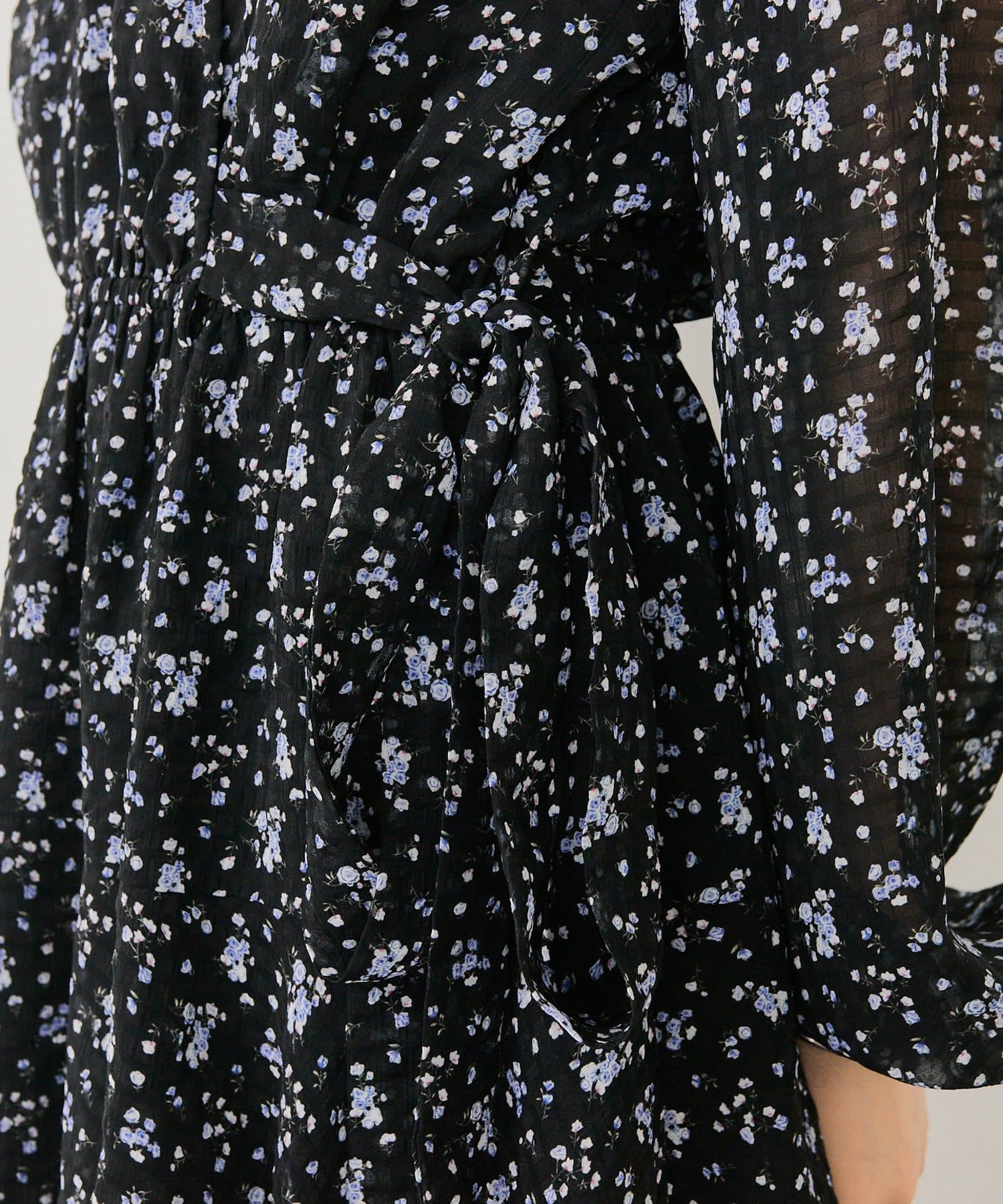 mystic(ミスティック) カシュクールフラワーミニワンピース