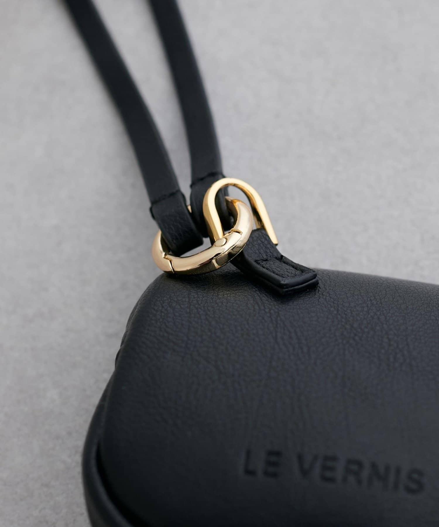 LARUTA(ラルータ) モチーフミニウォレット（LE VERNIS）