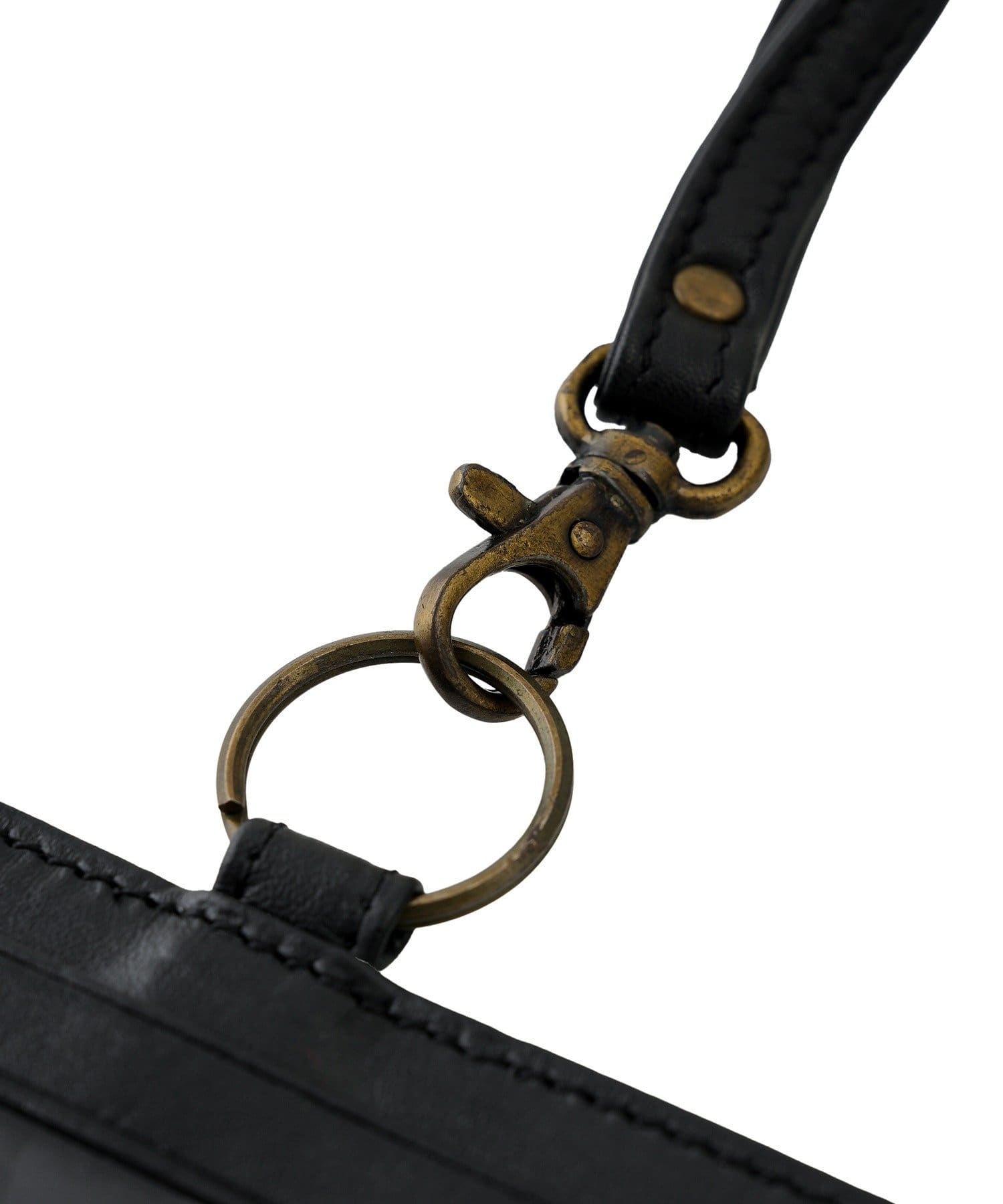 3COINS(スリーコインズ) THE RE 革ストラップ付きカードケース