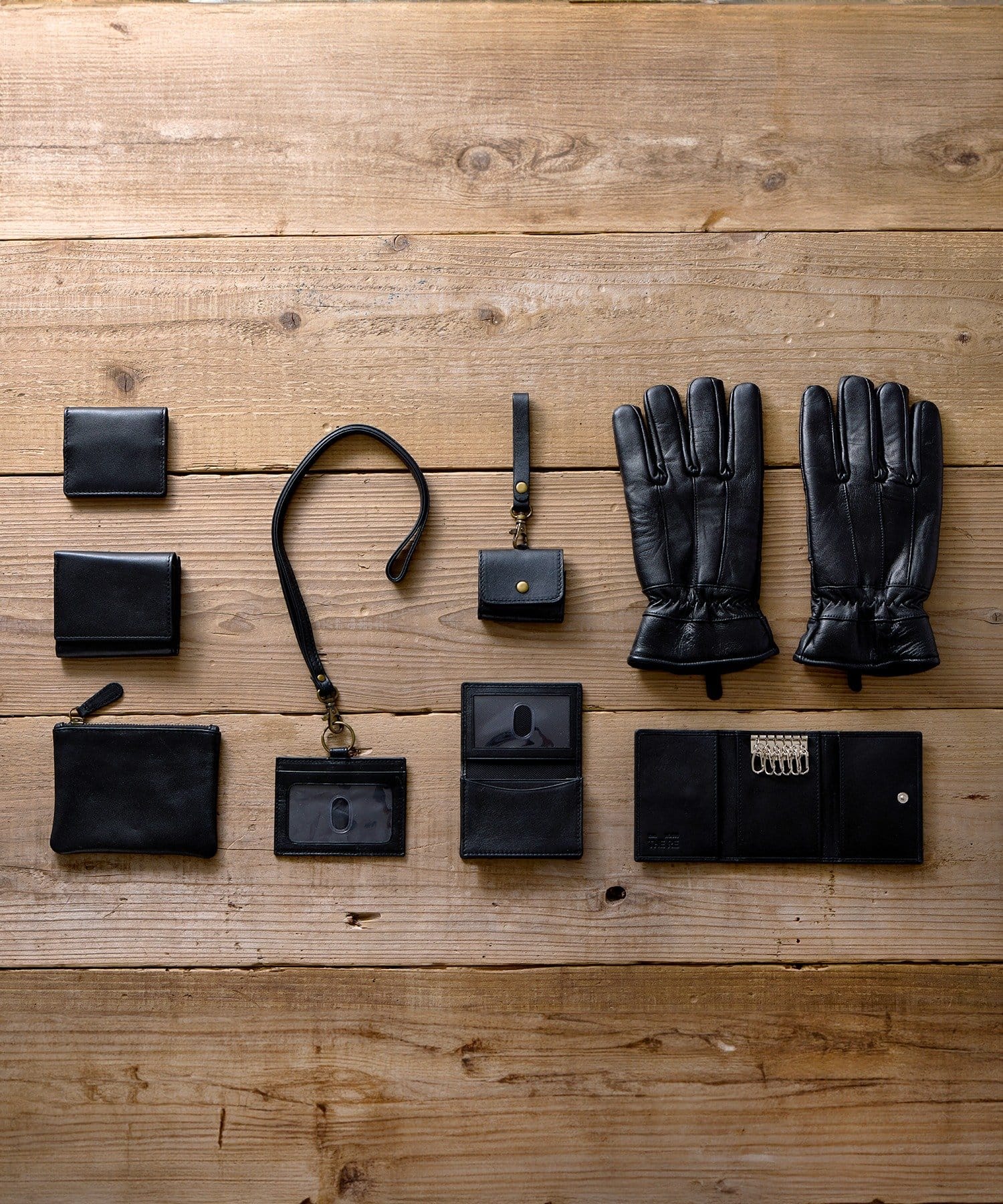 3COINS(スリーコインズ) THE RE 革イヤホンケース