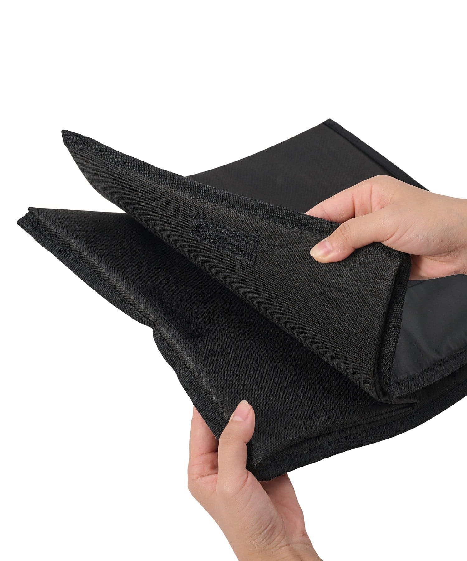 3COINS(スリーコインズ) CAR用クッション付き収納BOX