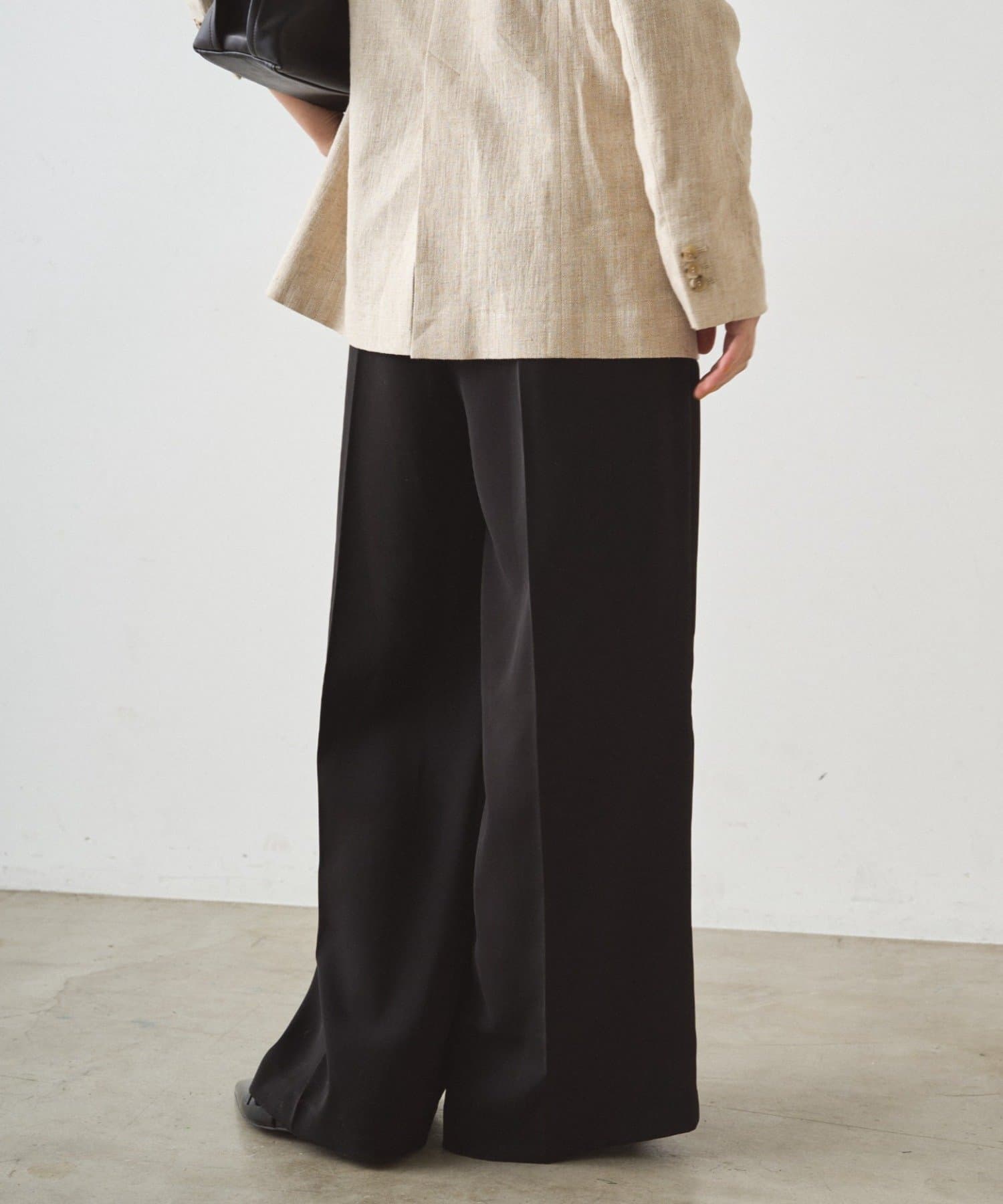 LOUNGEDRESS(ラウンジドレス) 【全骨格細見え】2タックワイドパンツ