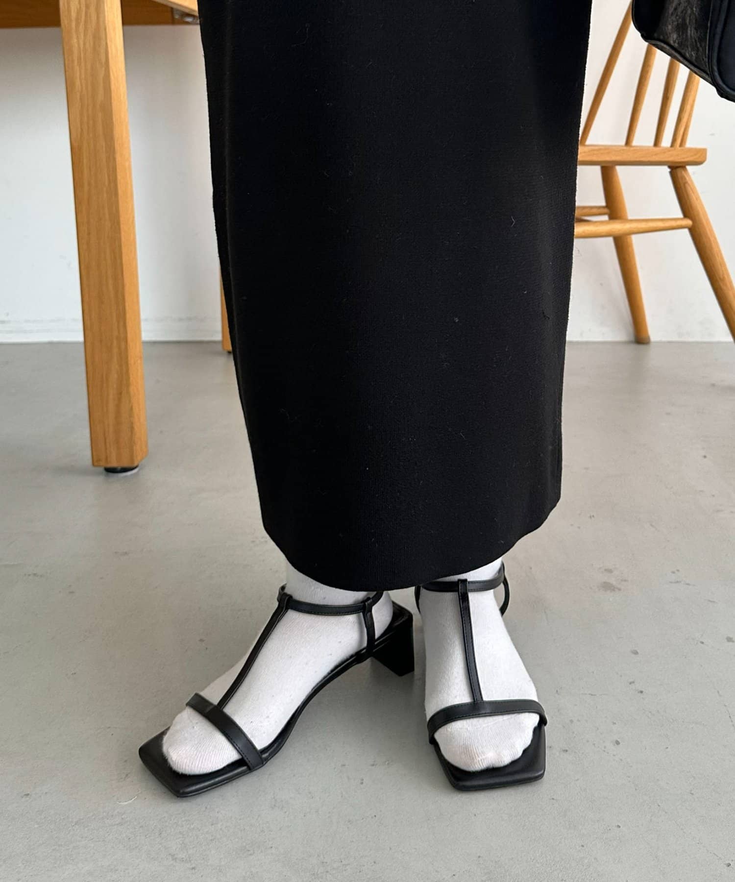 DISCOAT(ディスコート) Tストラップサンダル