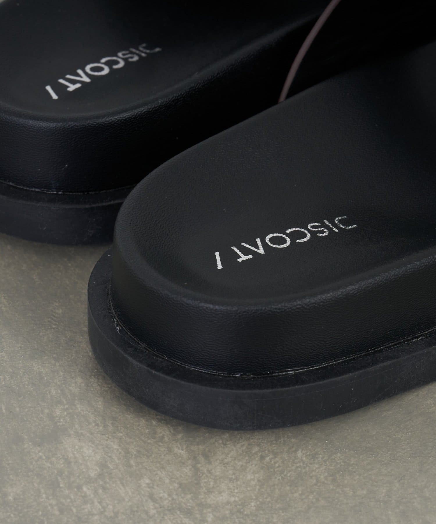 DISCOAT(ディスコート) 2ベルトフットベットサンダル《ユニセックス》