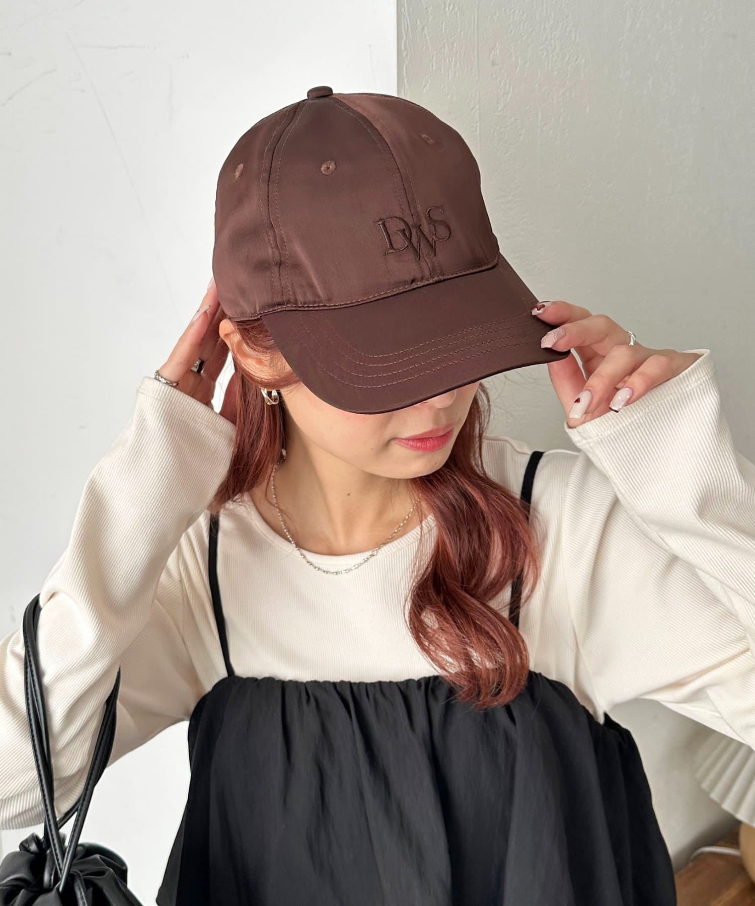 DISCOAT(ディスコート) ロゴ刺繡サテンキャップ