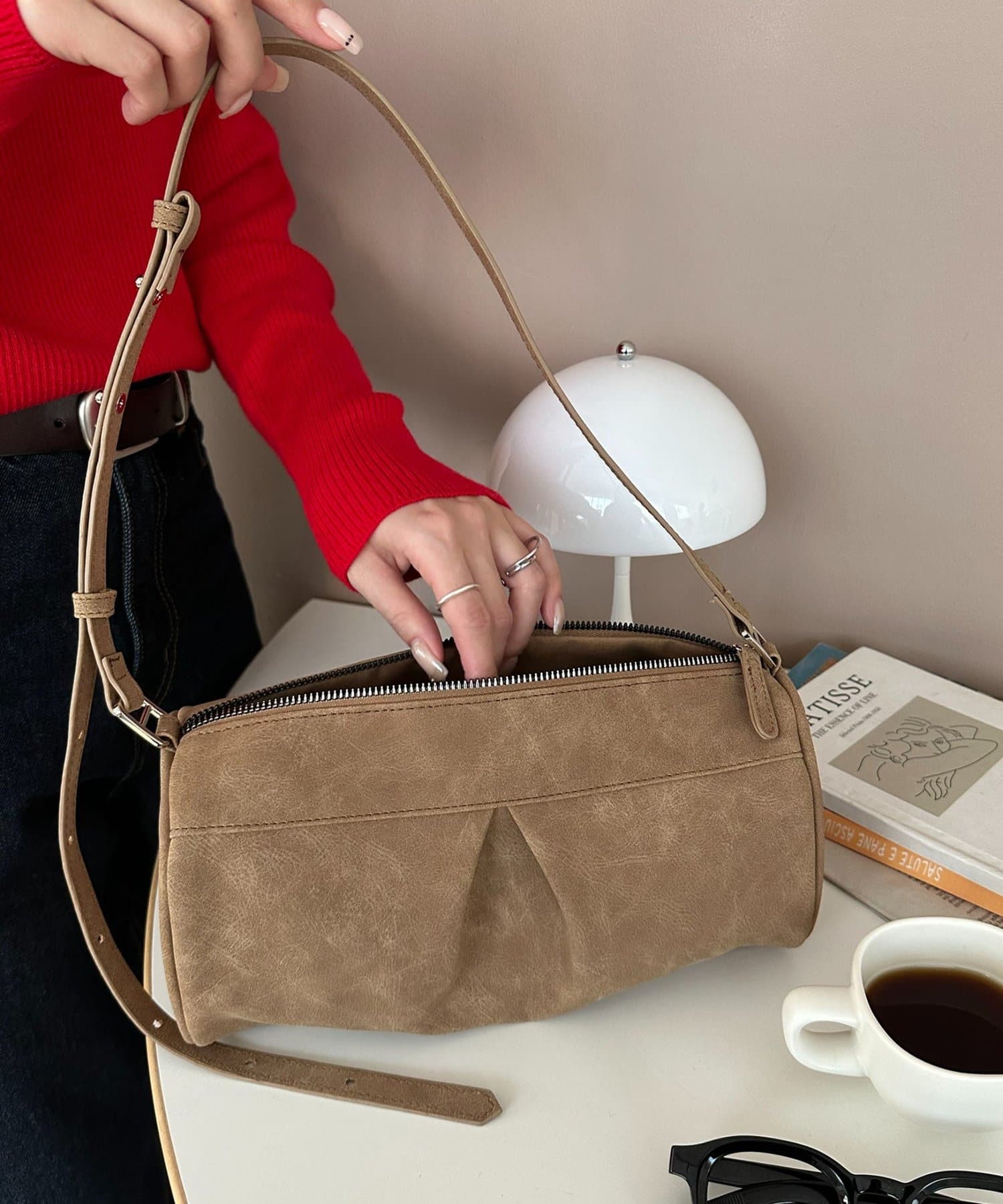 DISCOAT(ディスコート) 12/11(金)12：00～【SS先行予約/500mlペットボトルも◎】フロントタックスクエアショルダーバッグ《詳細動画あり》