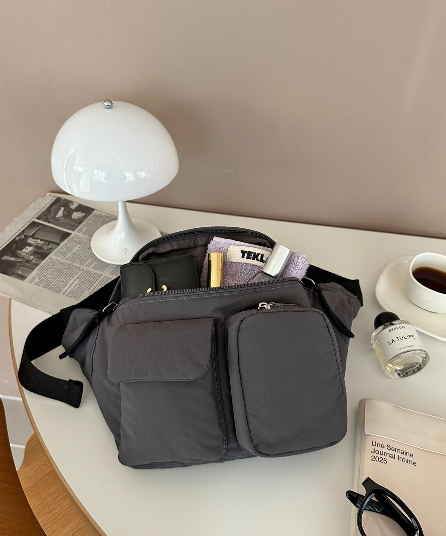 DISCOAT(ディスコート) 12/11(金)12:00～【SSS先行予約】ユーティリティーパフィーボディバッグ