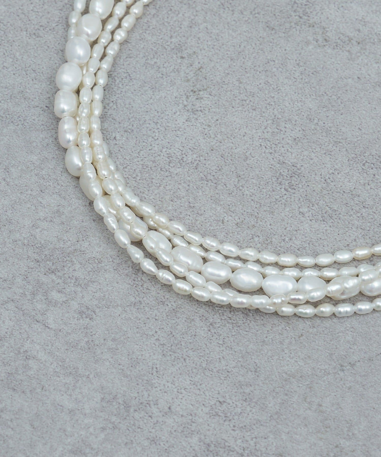 GALLARDAGALANTE(ガリャルダガランテ) 【2.718】MIXパール5連ネックレス