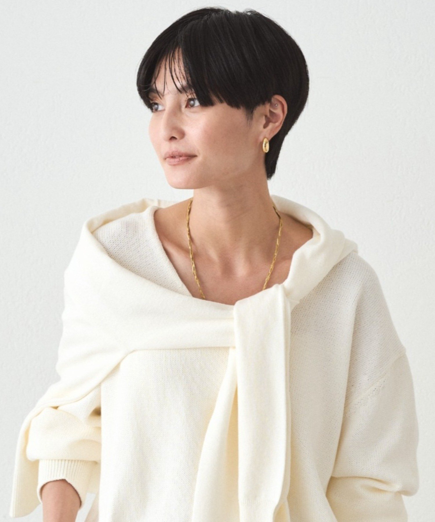 LOUNGEDRESS(ラウンジドレス) 肩掛けニット