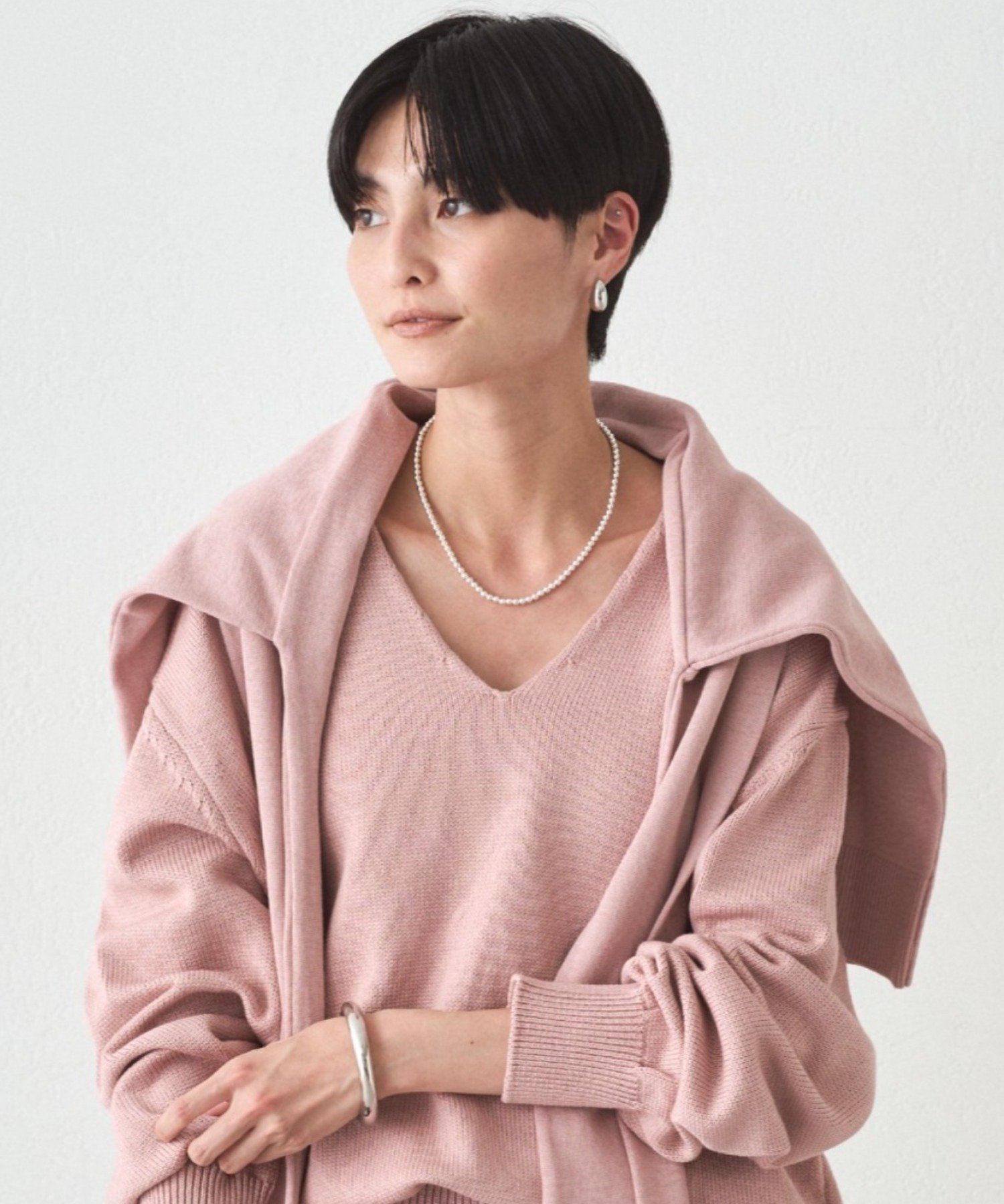 LOUNGEDRESS(ラウンジドレス) 肩掛けニット