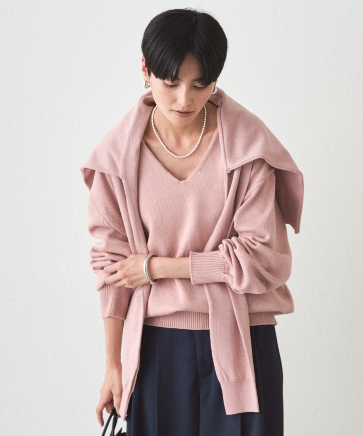 LOUNGEDRESS(ラウンジドレス) 肩掛けニット