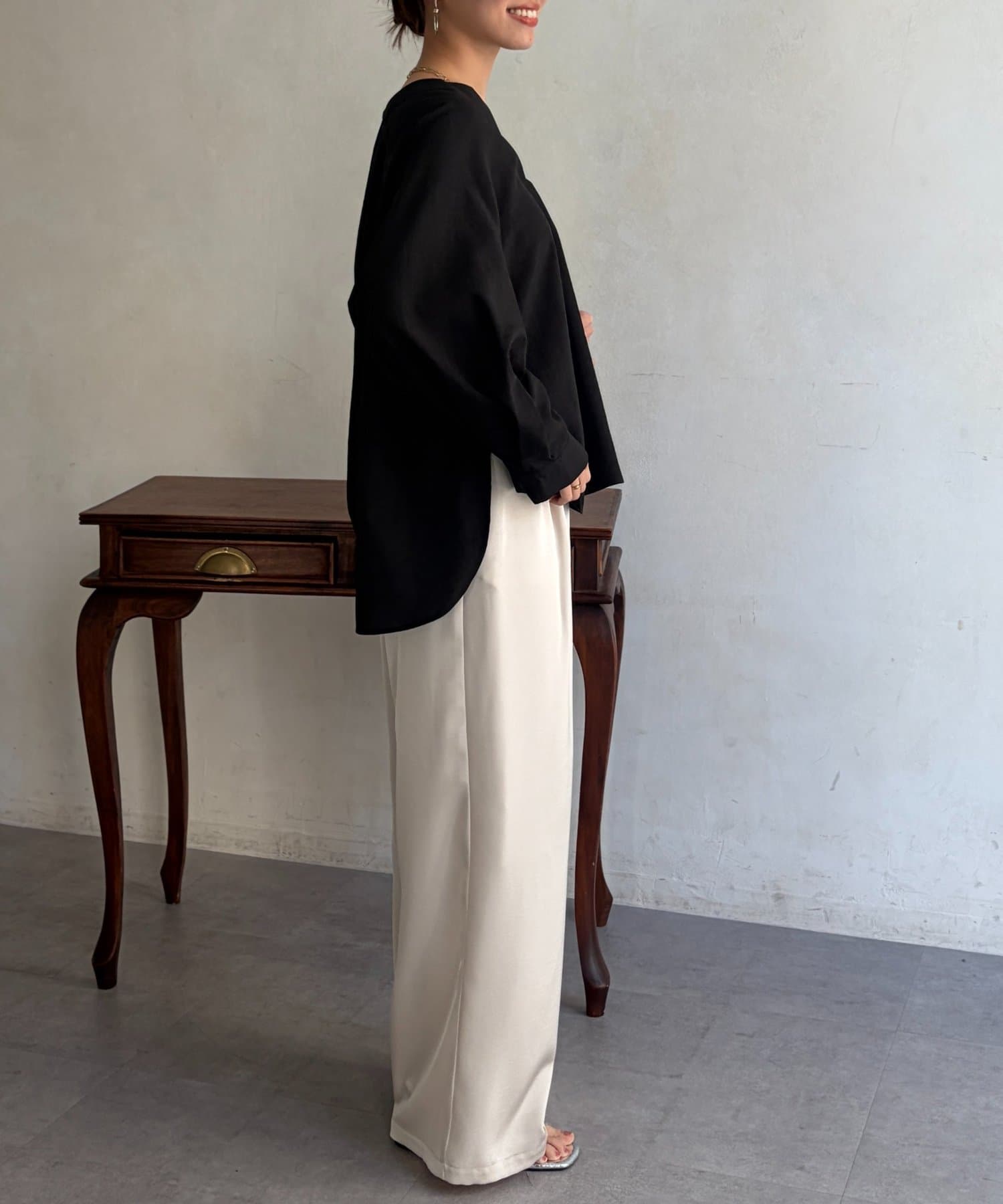 Chez toi(シェトワ) リネンライクスキッパーブラウス