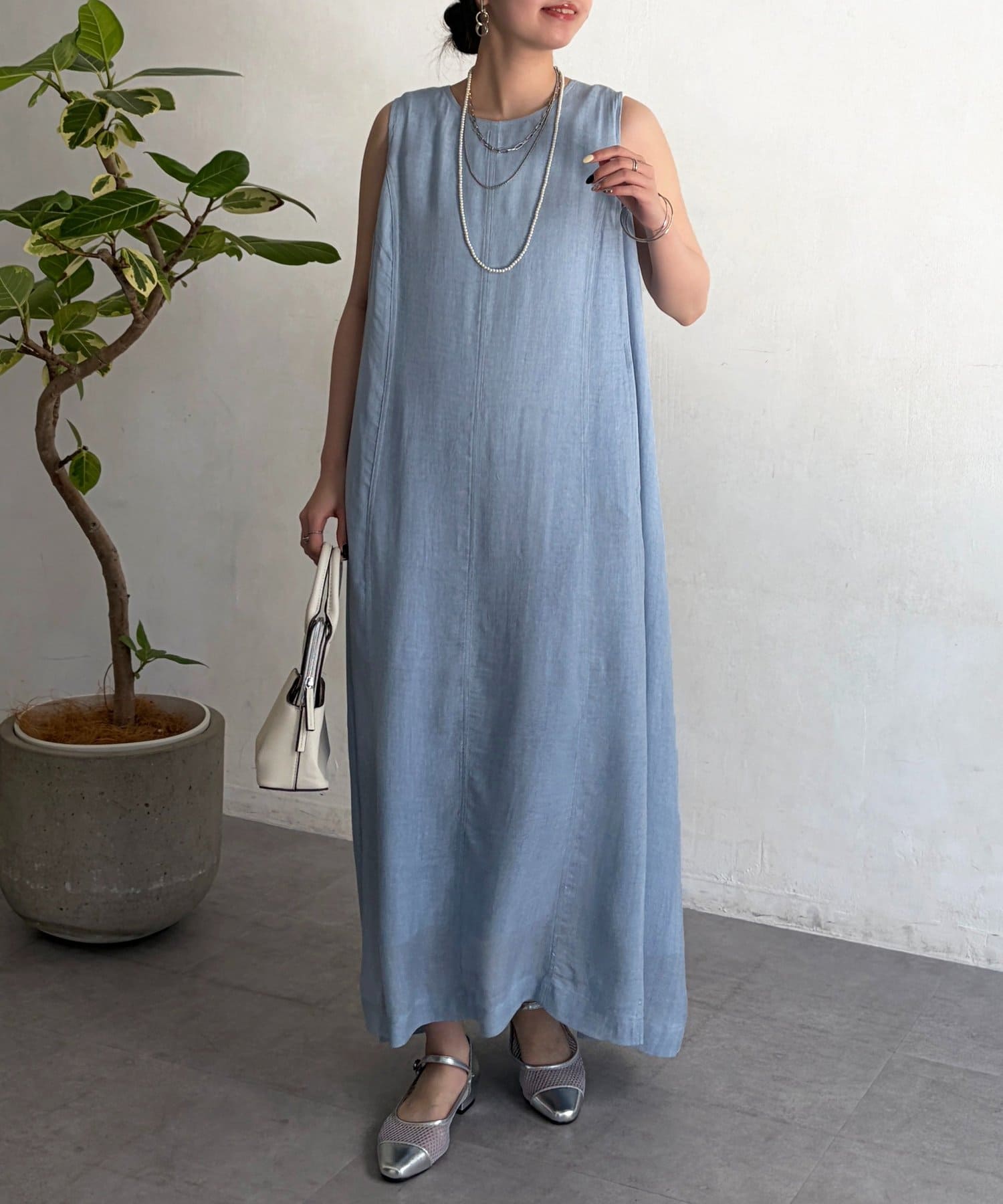 Chez toi(シェトワ) シアーデニムBACKZIPワンピース