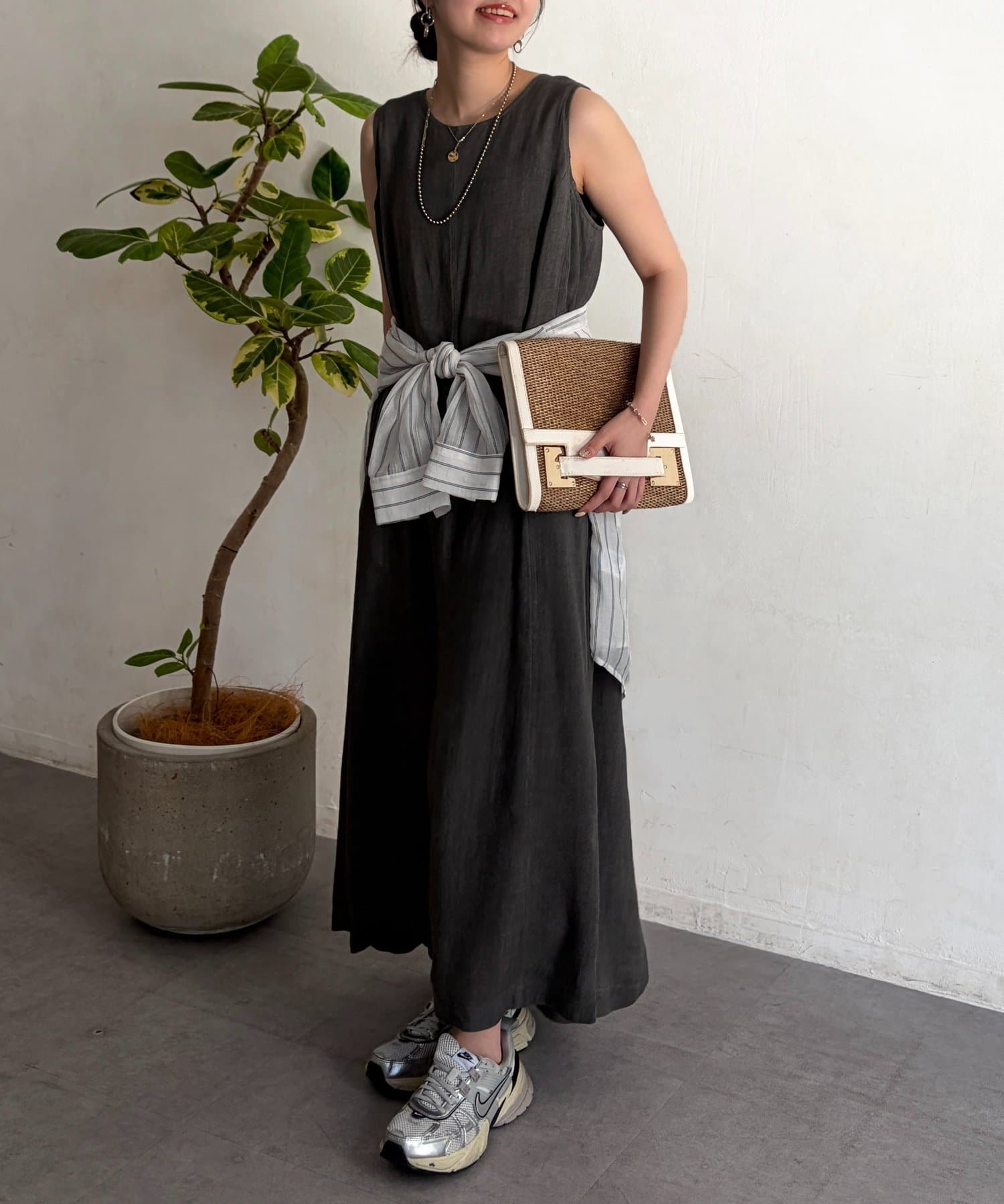 Chez toi(シェトワ) シアーデニムBACKZIPワンピース