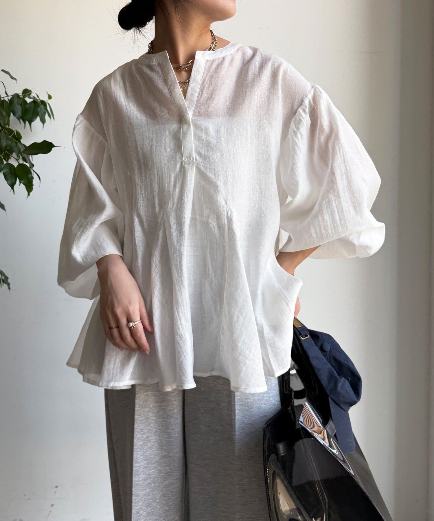 DOUDOU(ドゥドゥ) 【WEB限定】切替ギャザーブラウス