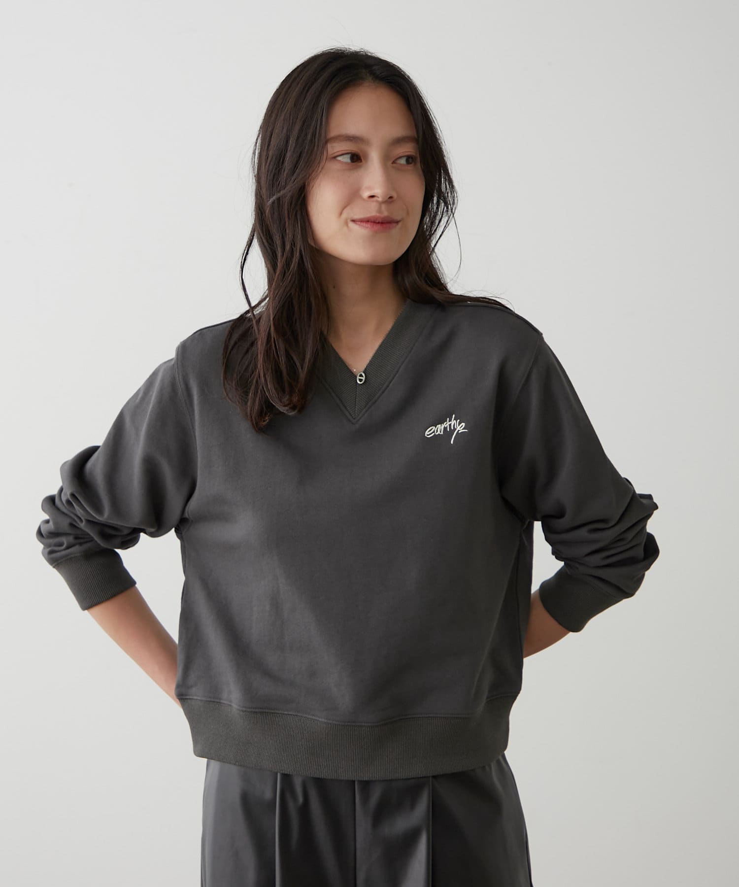 OUTLET(アウトレット) 【earthy_】オーガニックコットンVネックスウェット