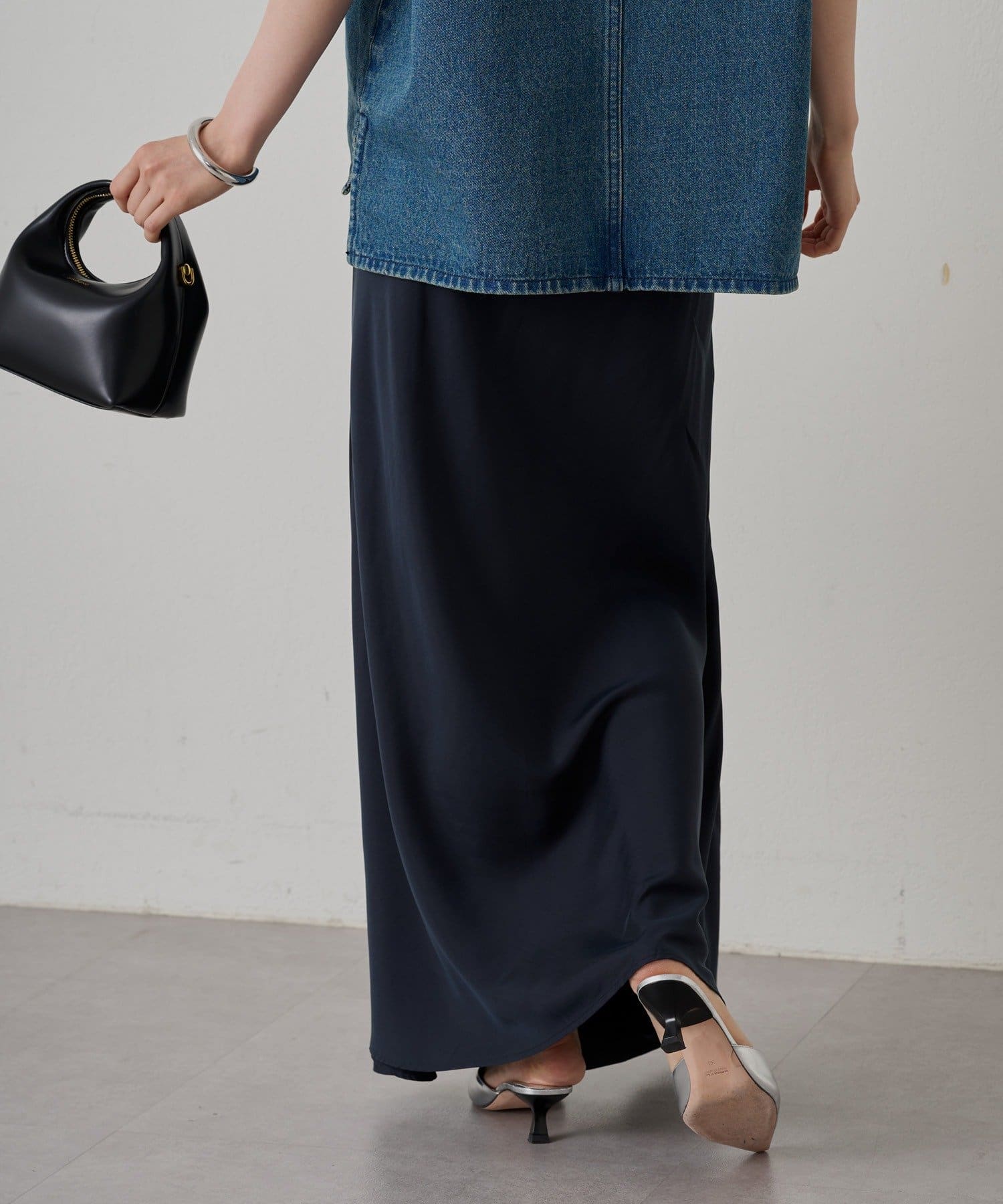 OUTLET(アウトレット) 【Loungedress】フィブリルナロースカート