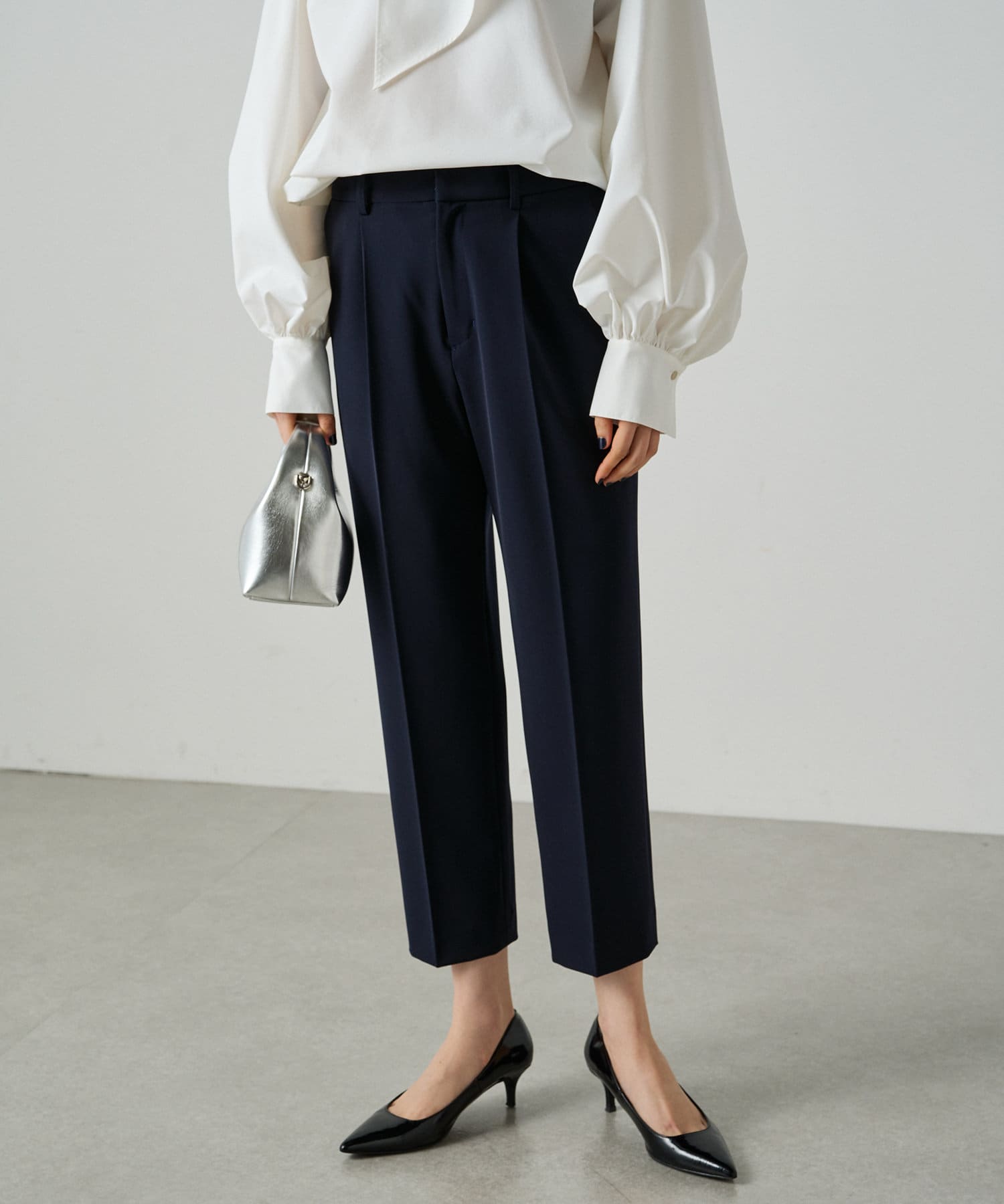 OUTLET(アウトレット) 【Loungedress】テーパードパンツ